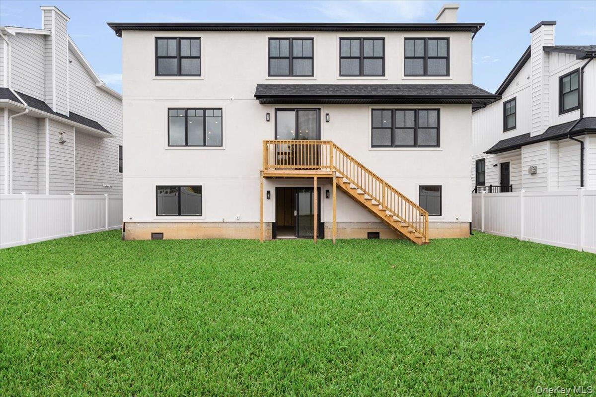 917 Greenfield Road, Woodmere, NY 11598