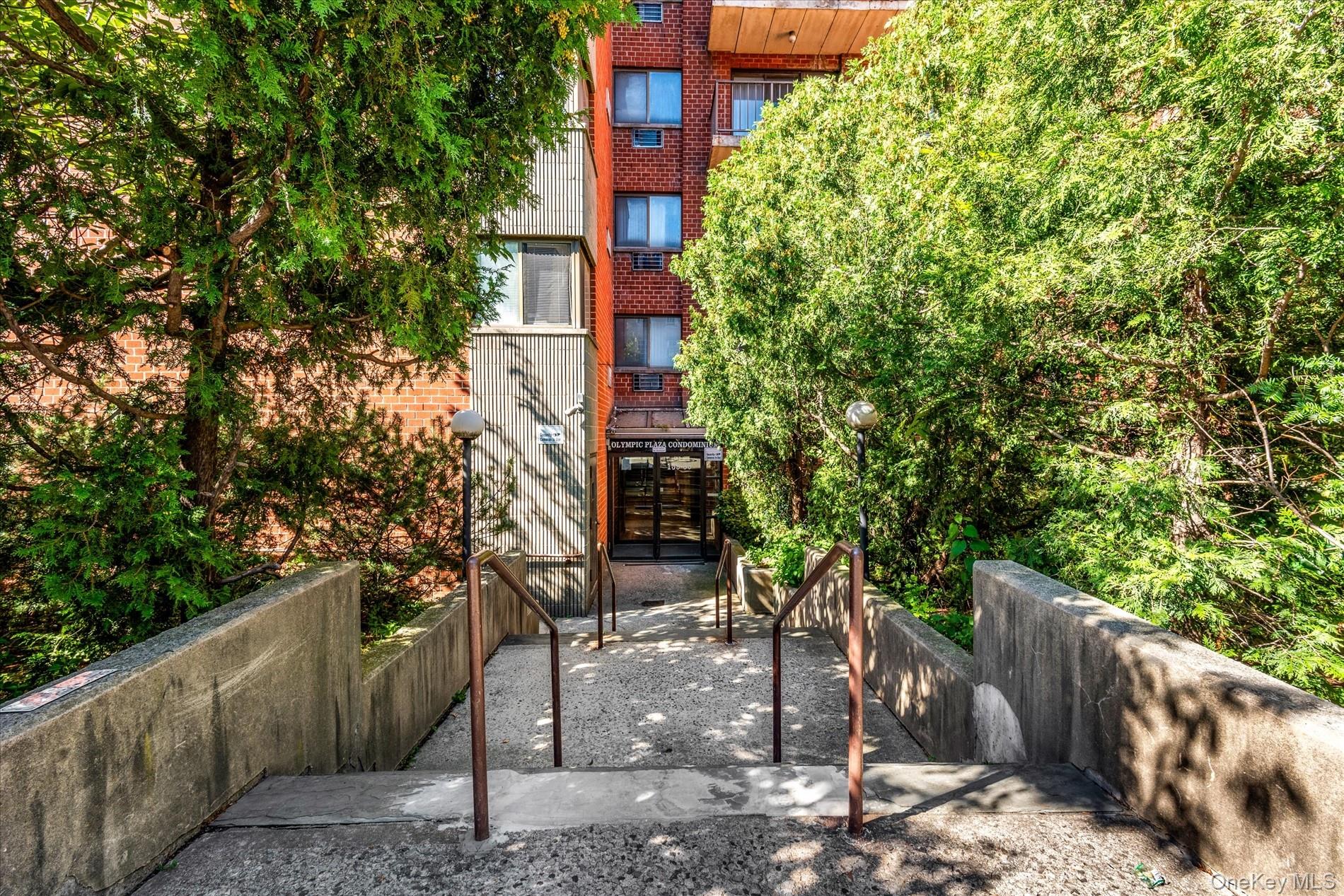 139-35 35th Avenue # 6F, Flushing, NY 11354