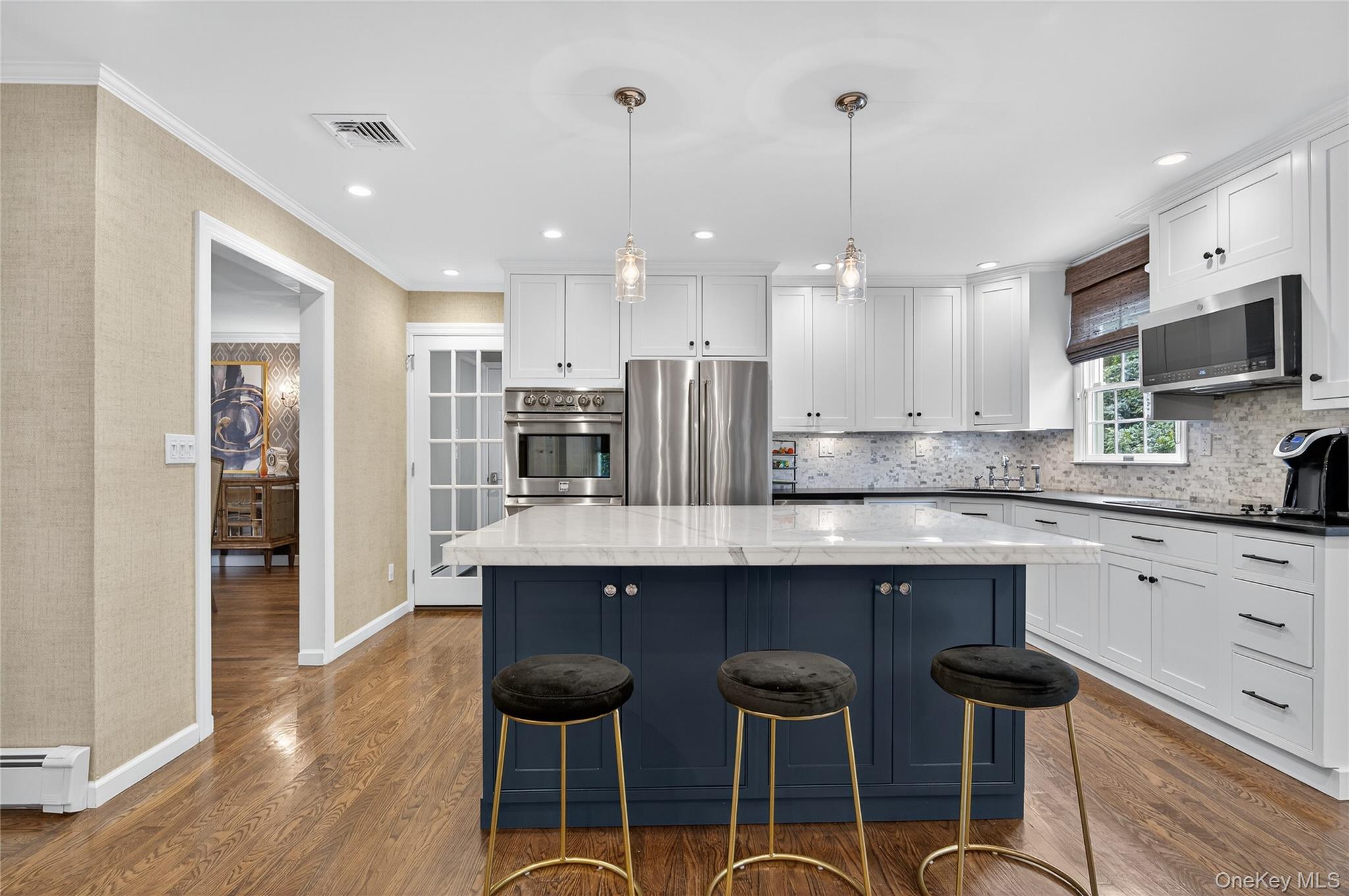 31 Louis Drive, Melville, NY 11747