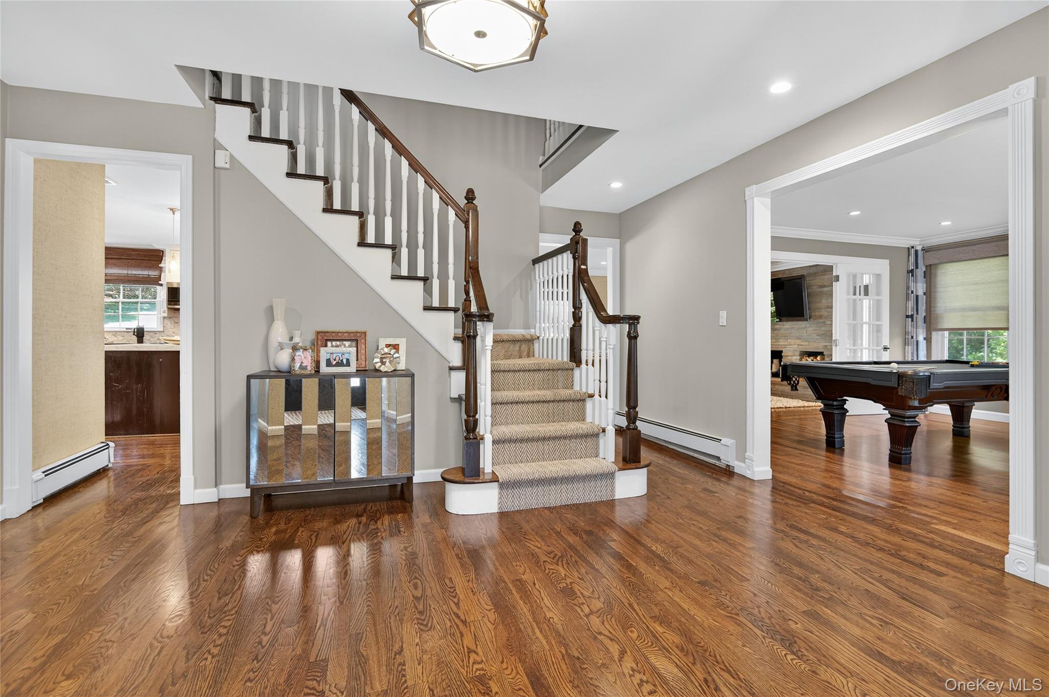 31 Louis Drive, Melville, NY 11747