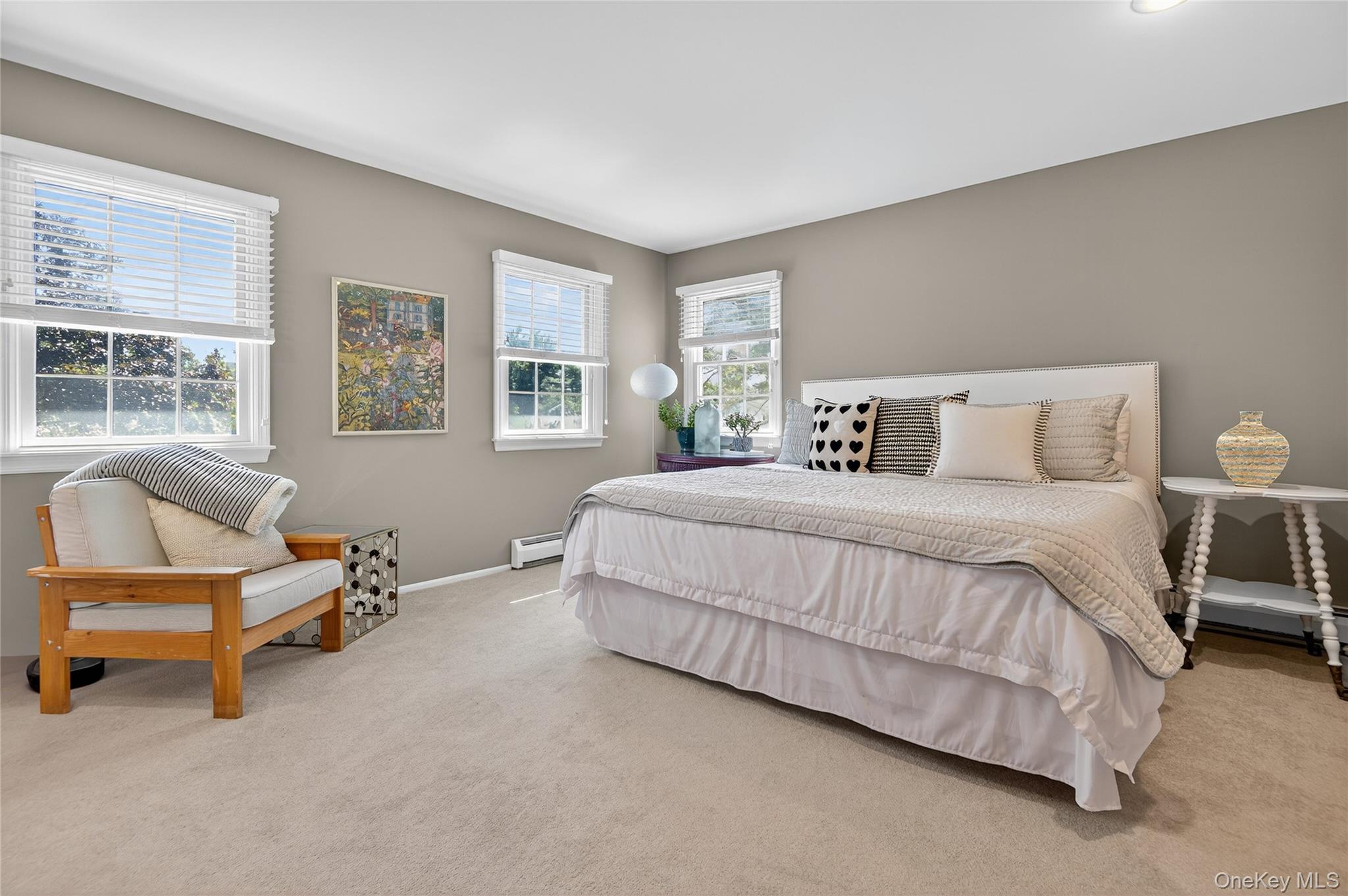 31 Louis Drive, Melville, NY 11747