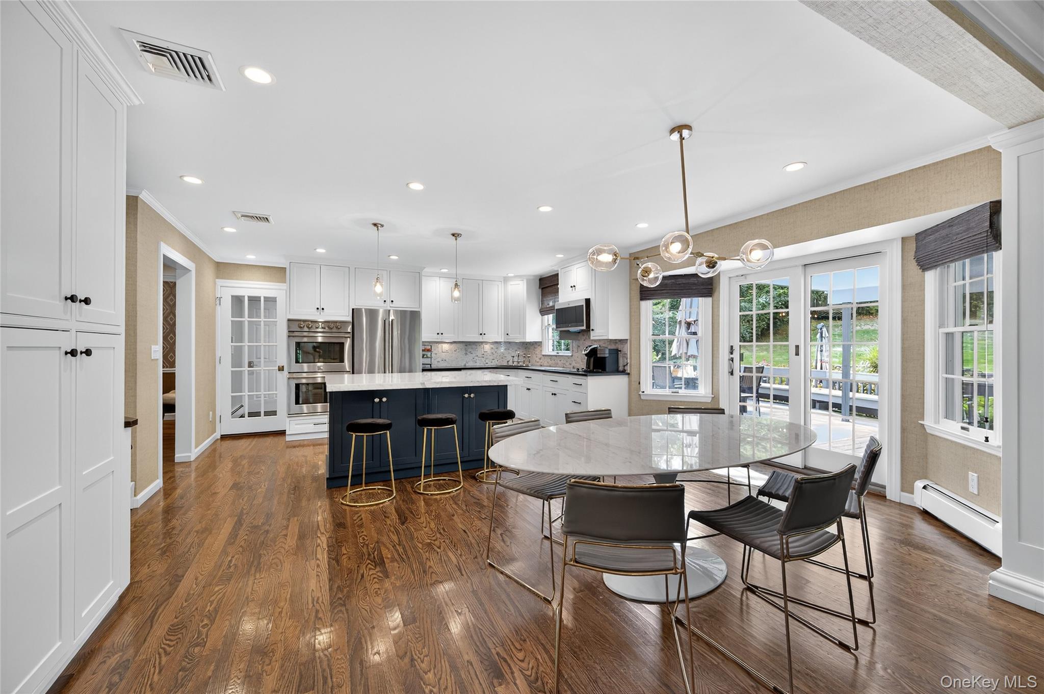 31 Louis Drive, Melville, NY 11747