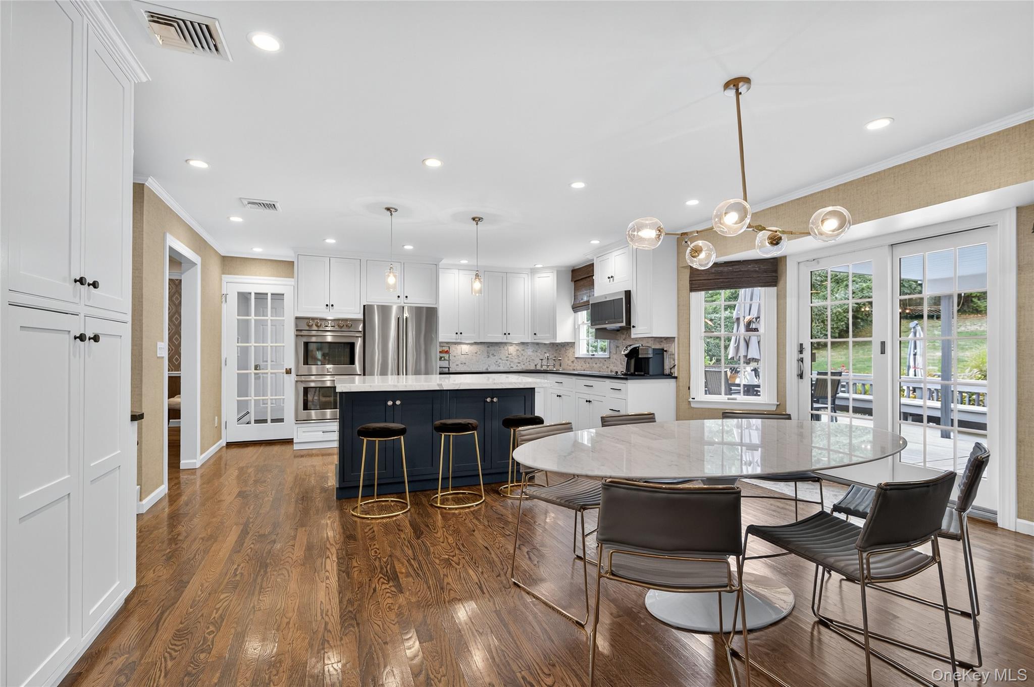 31 Louis Drive, Melville, NY 11747