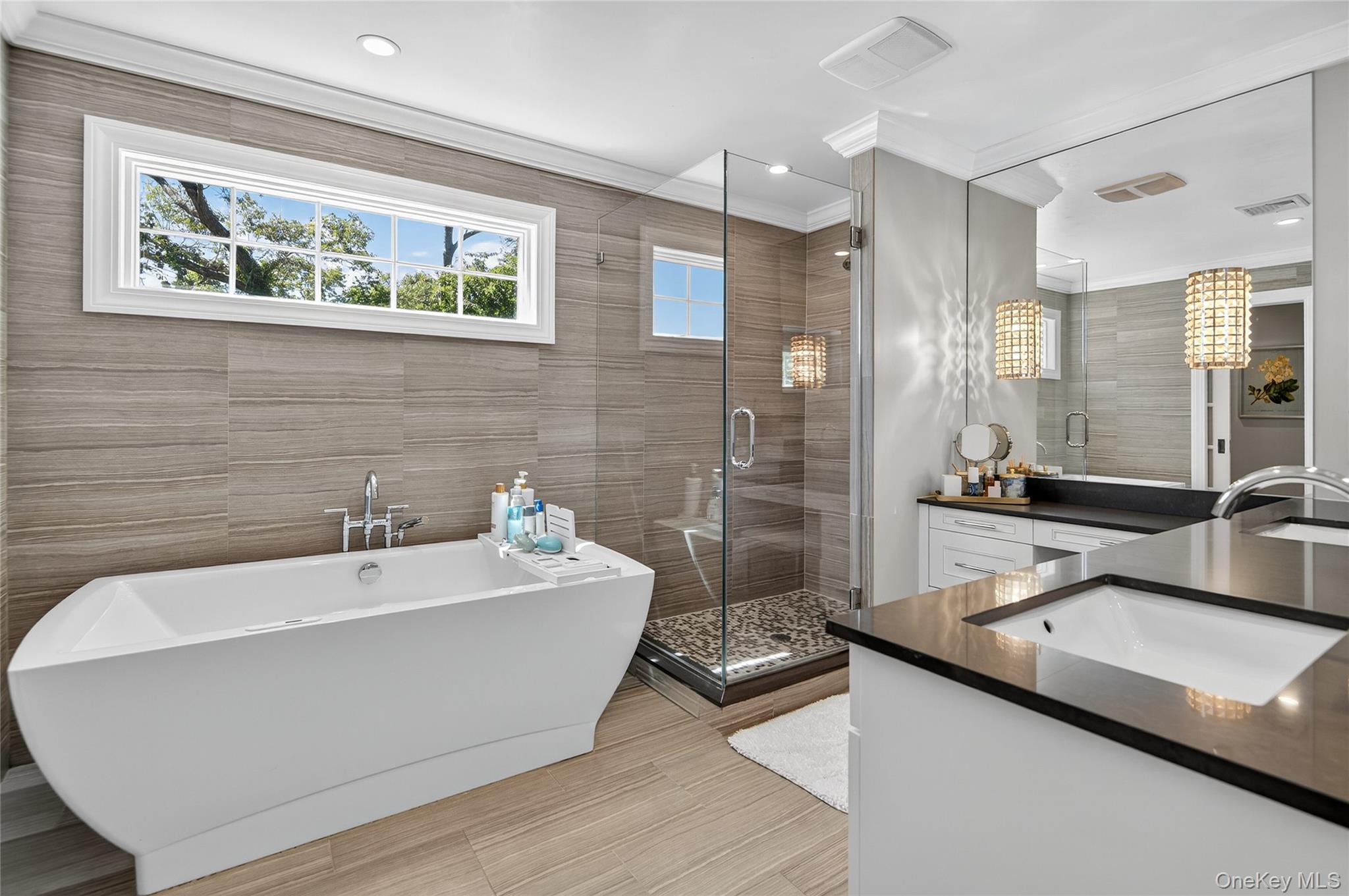 31 Louis Drive, Melville, NY 11747