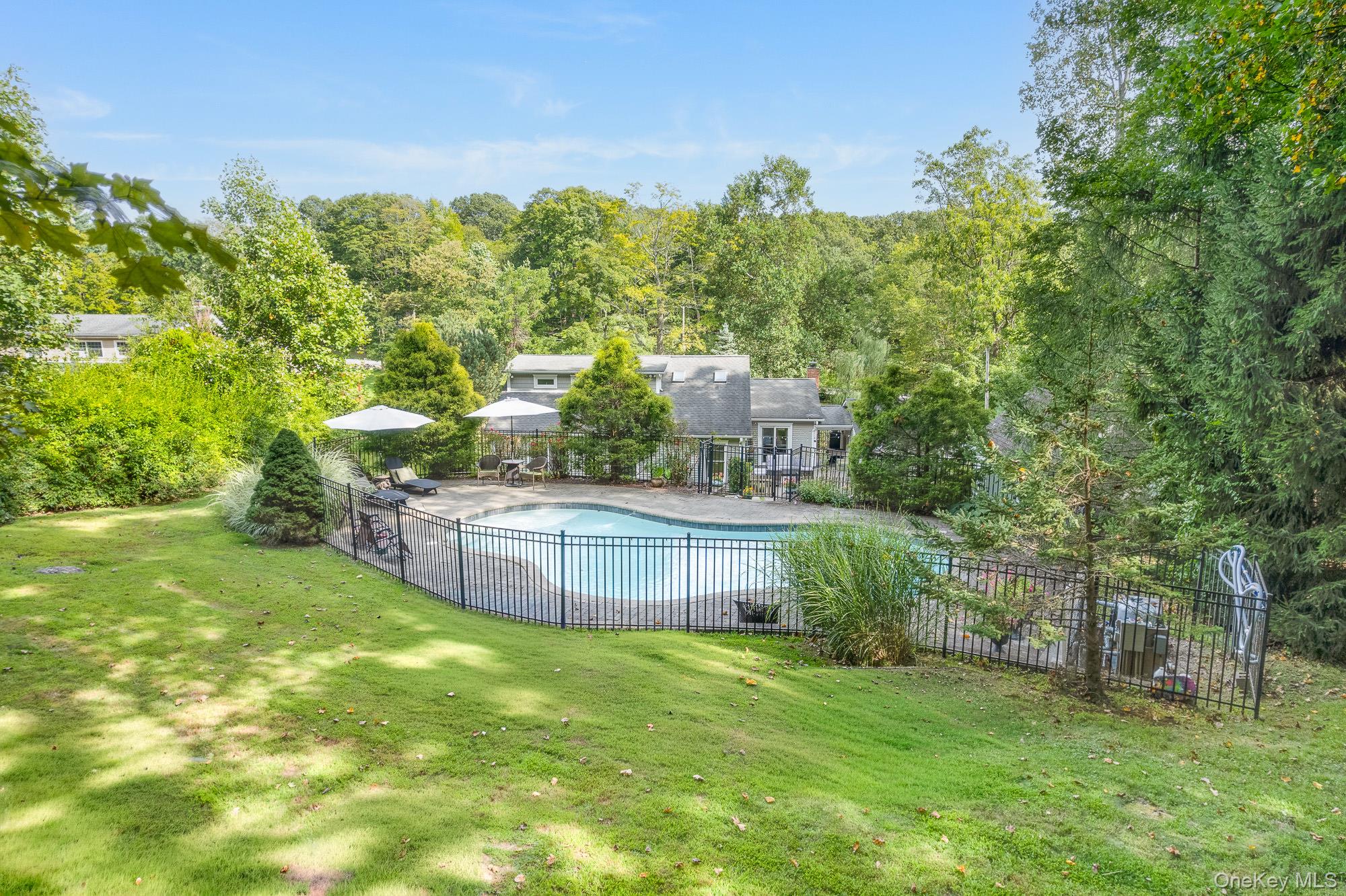 428 Union Valley Road, Mahopac, NY 10541
