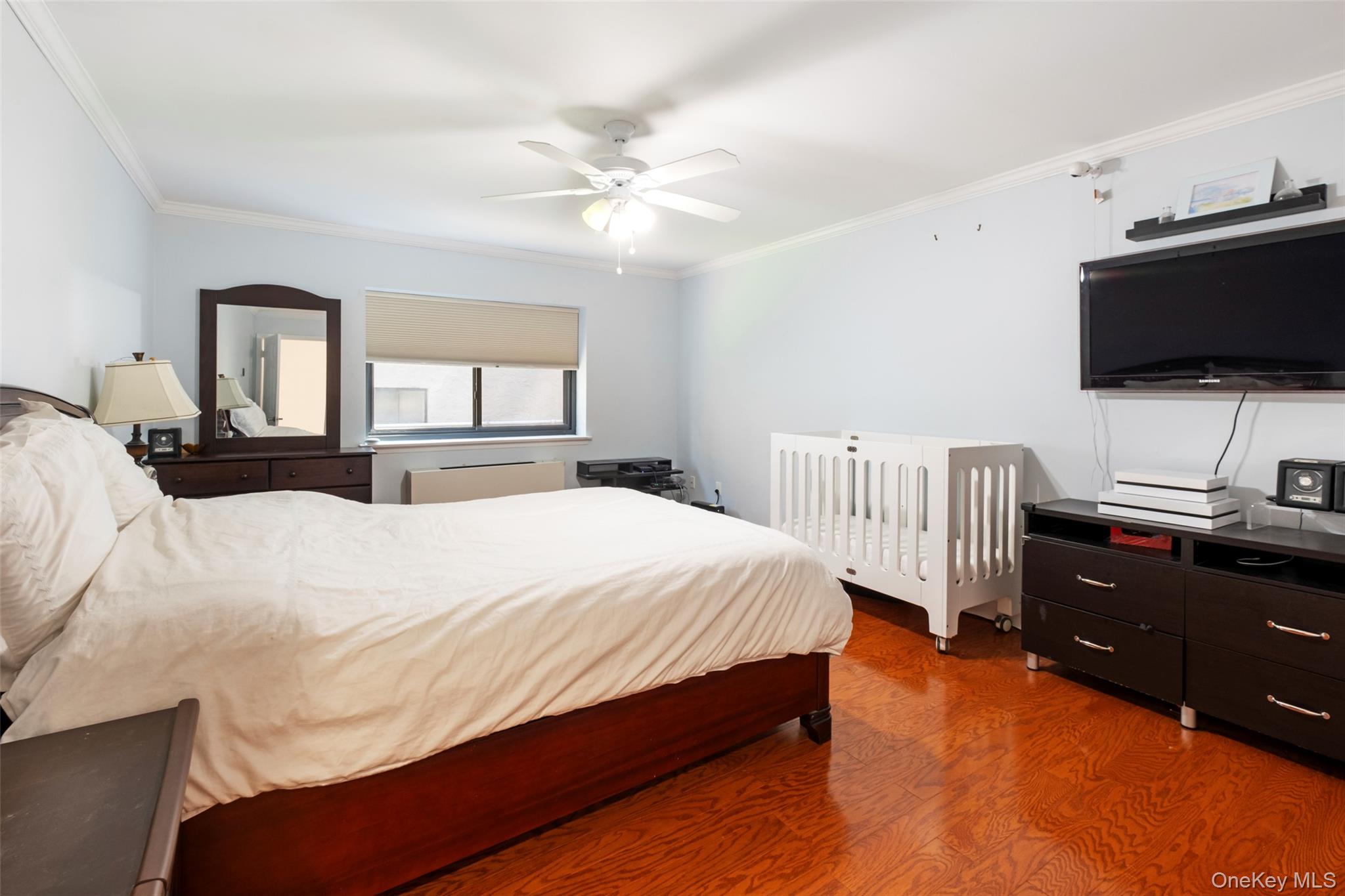 21 Canterbury Road # 6, Great Neck, NY 11021