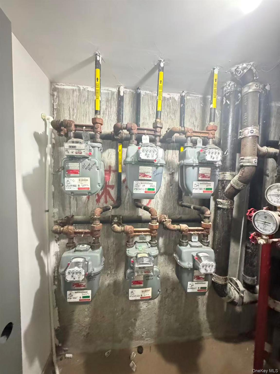 90-17 56th Avenue, Flushing, NY 11373