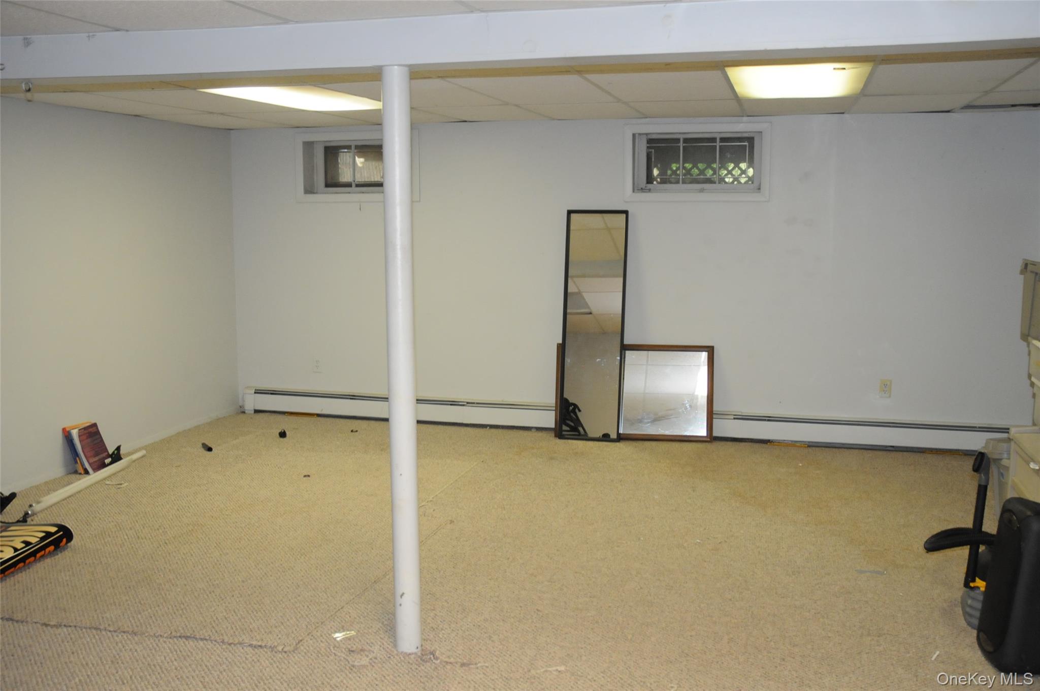 32 Kalda Lane, Plainview, NY 11803