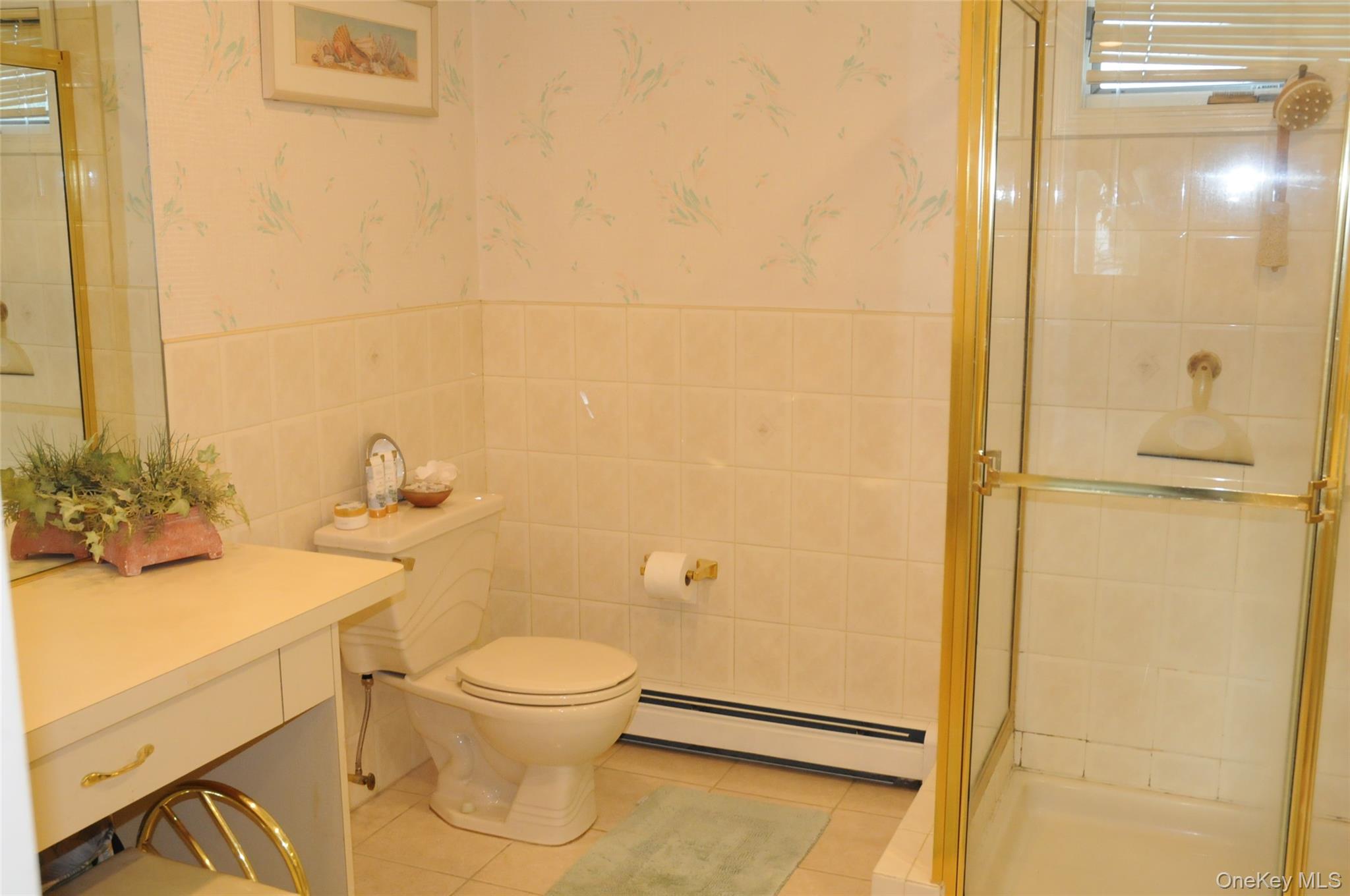 32 Kalda Lane, Plainview, NY 11803