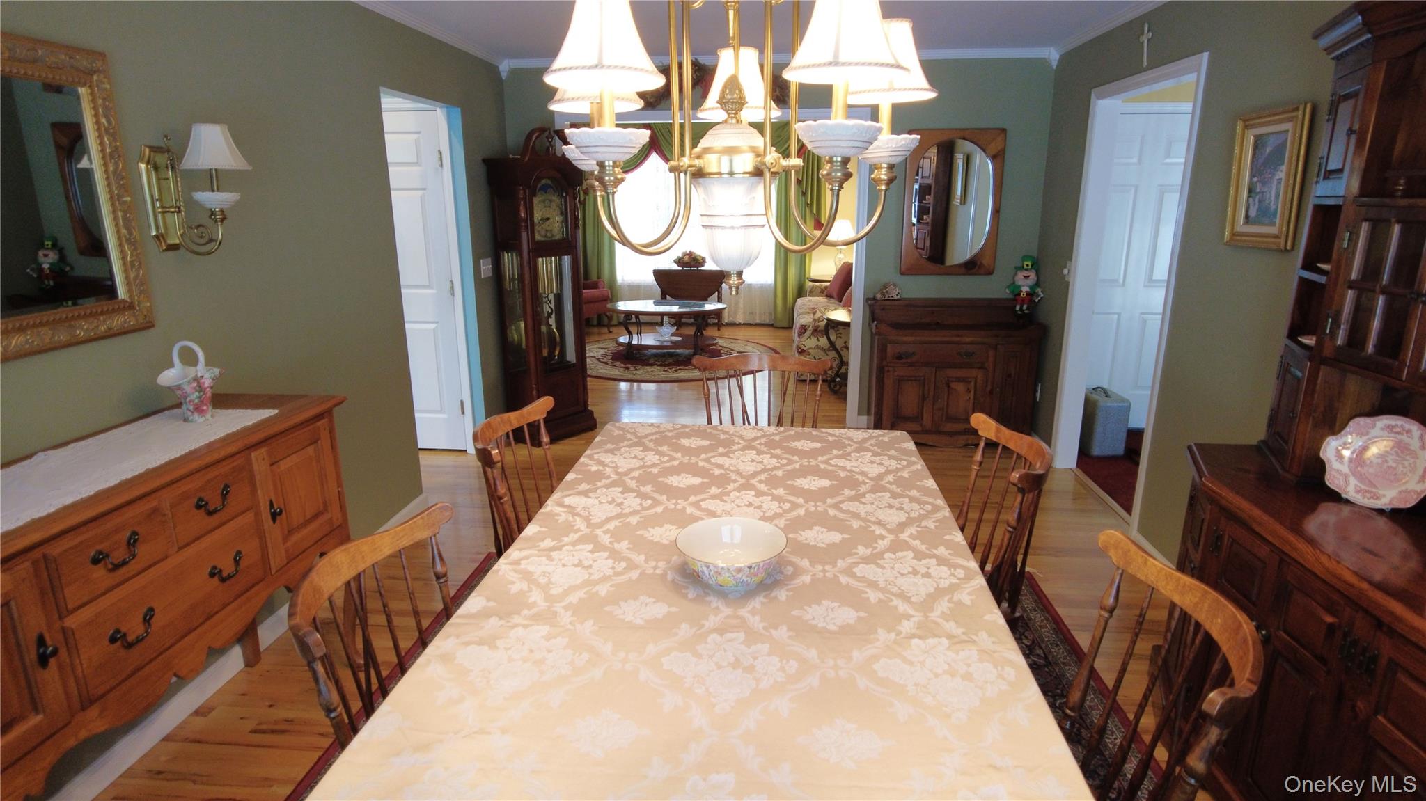 78 Southfield Road, Baiting Hollow, NY 11933