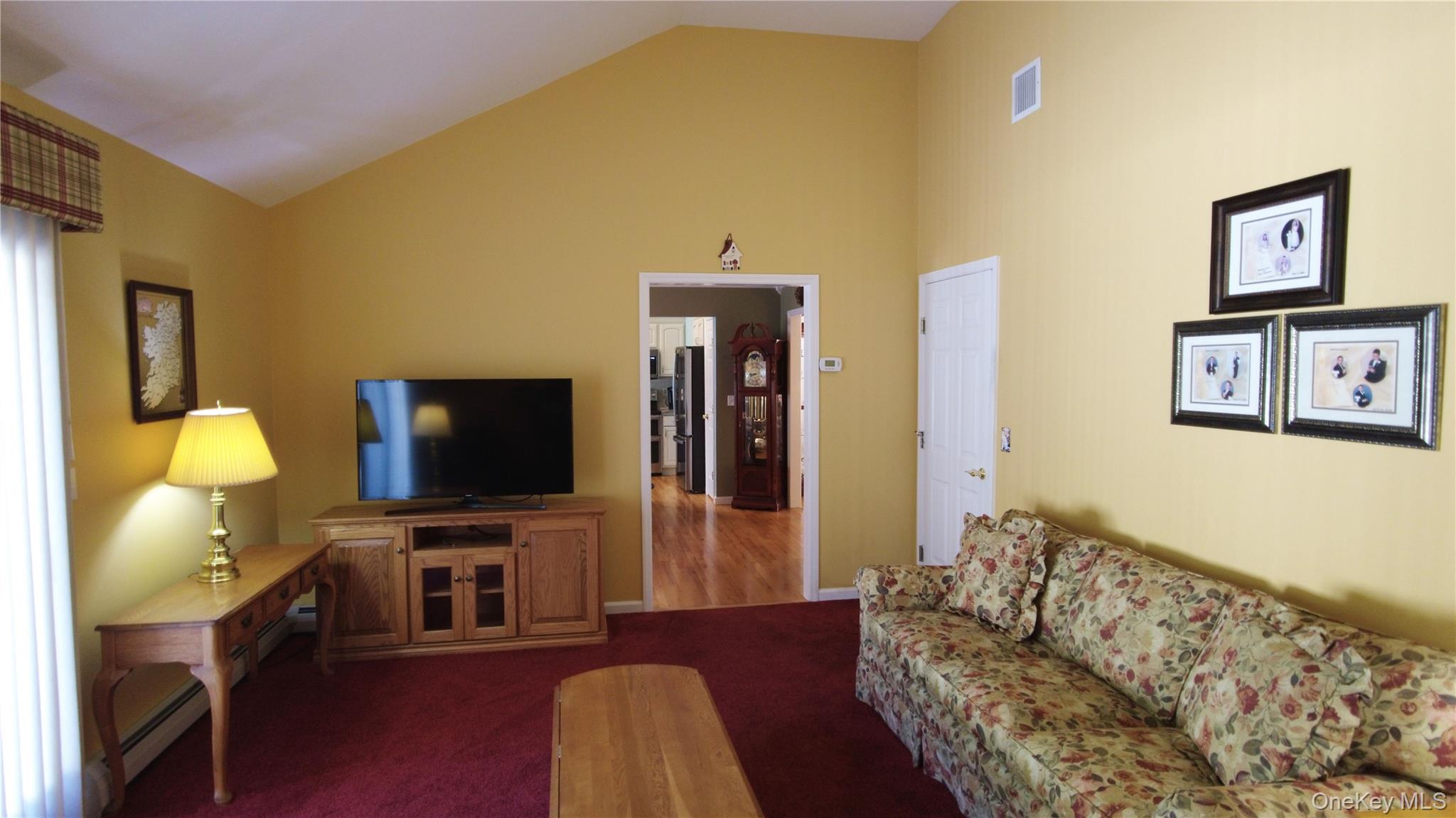 78 Southfield Road, Baiting Hollow, NY 11933