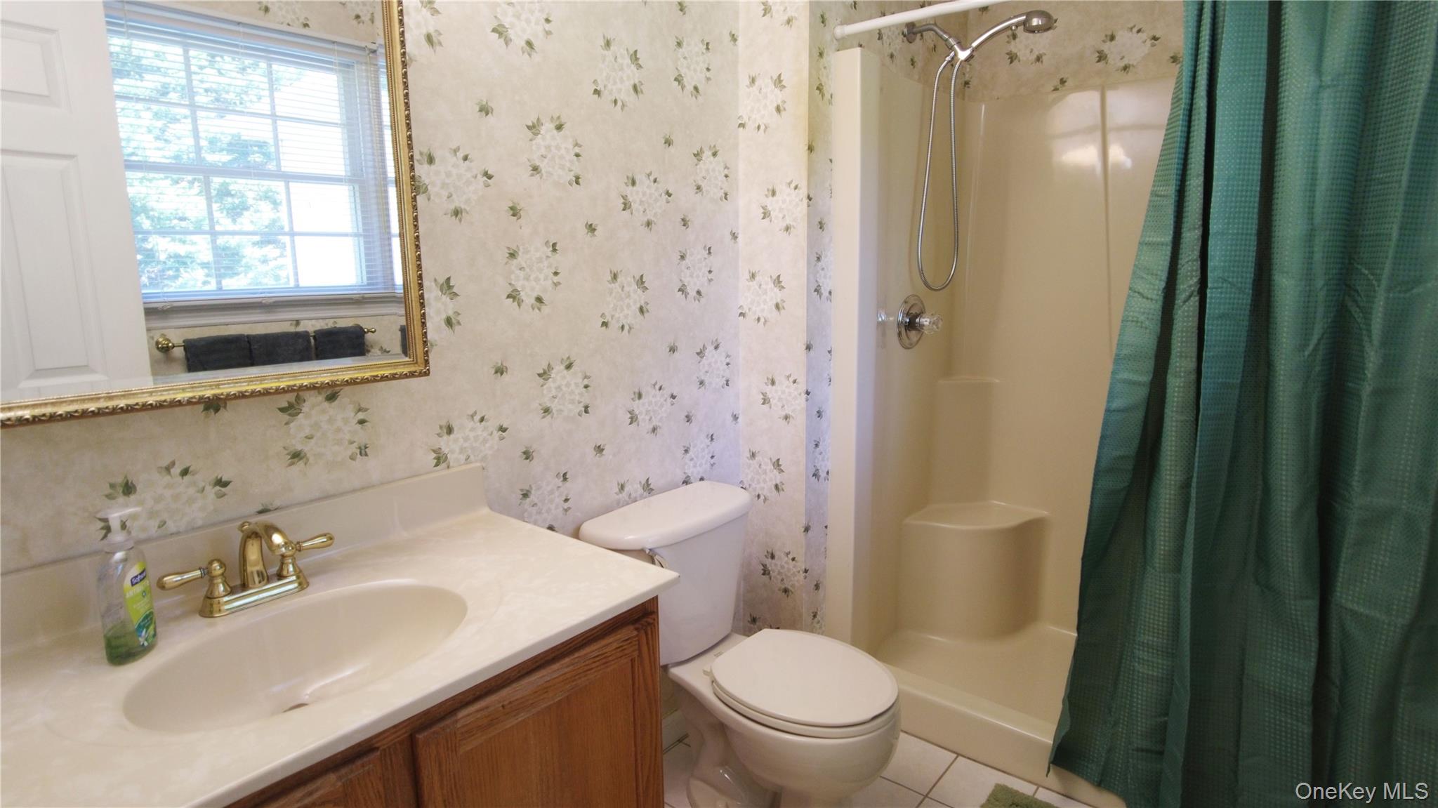 78 Southfield Road, Baiting Hollow, NY 11933