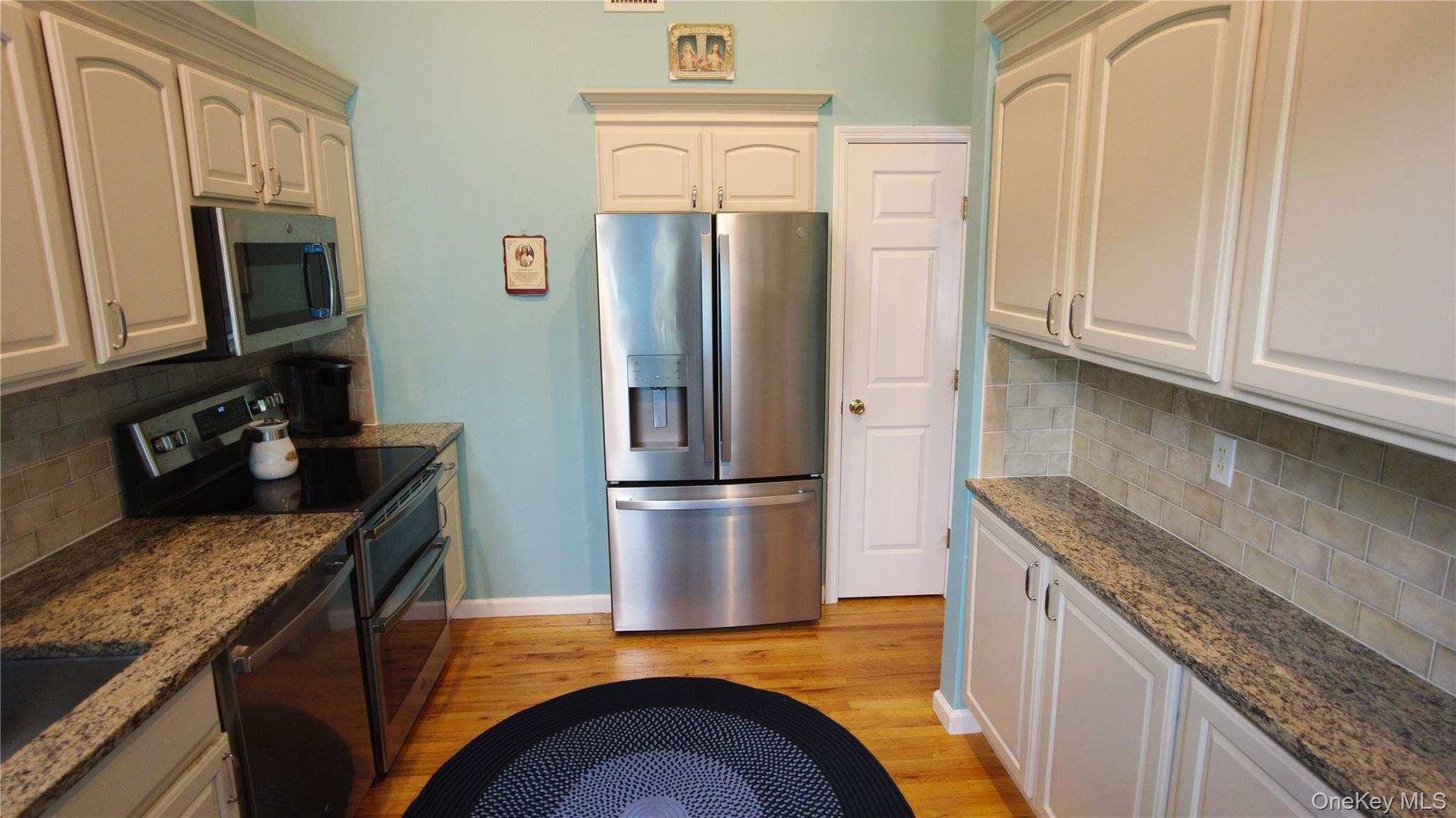 78 Southfield Road, Baiting Hollow, NY 11933