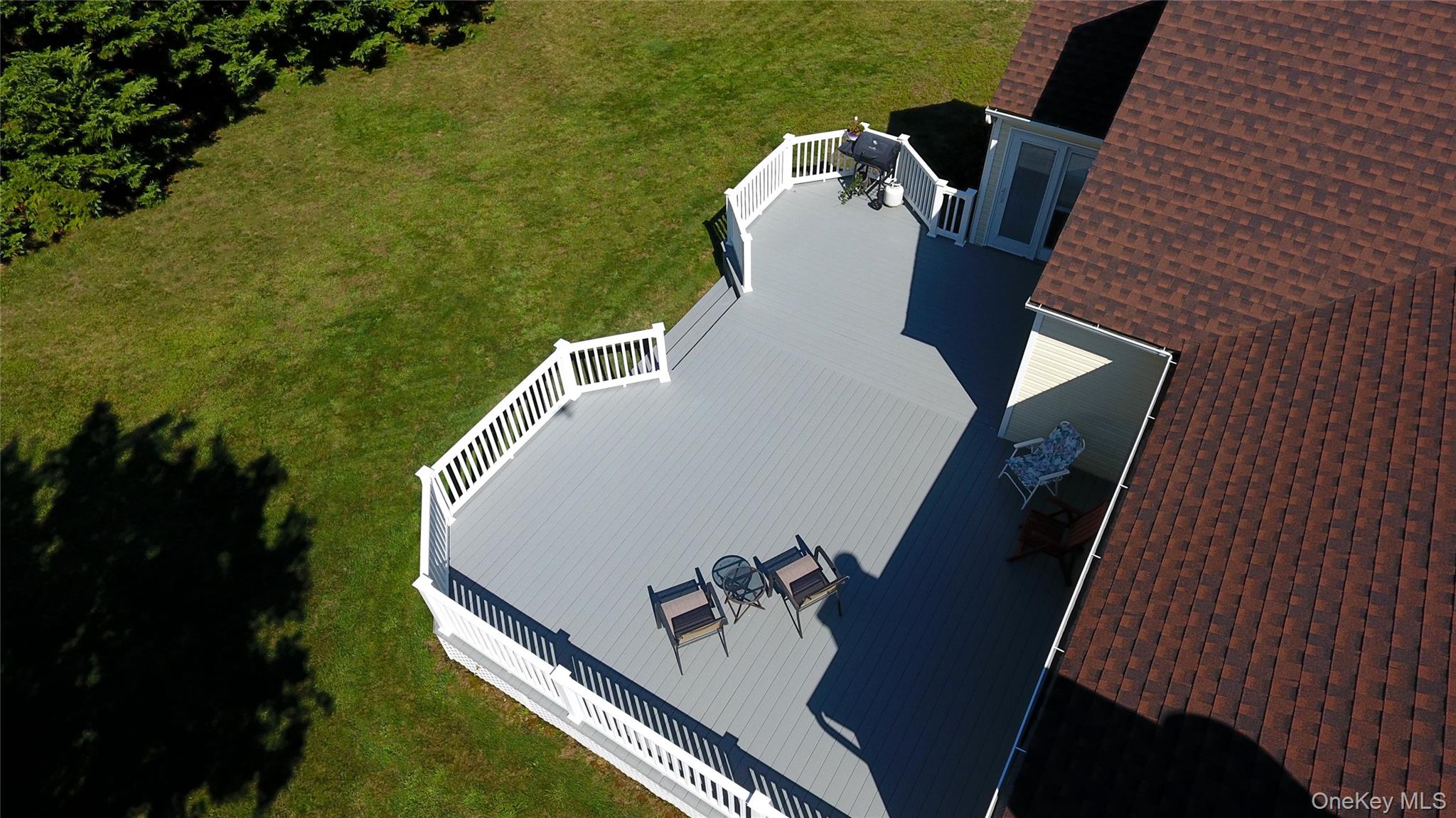 78 Southfield Road, Baiting Hollow, NY 11933