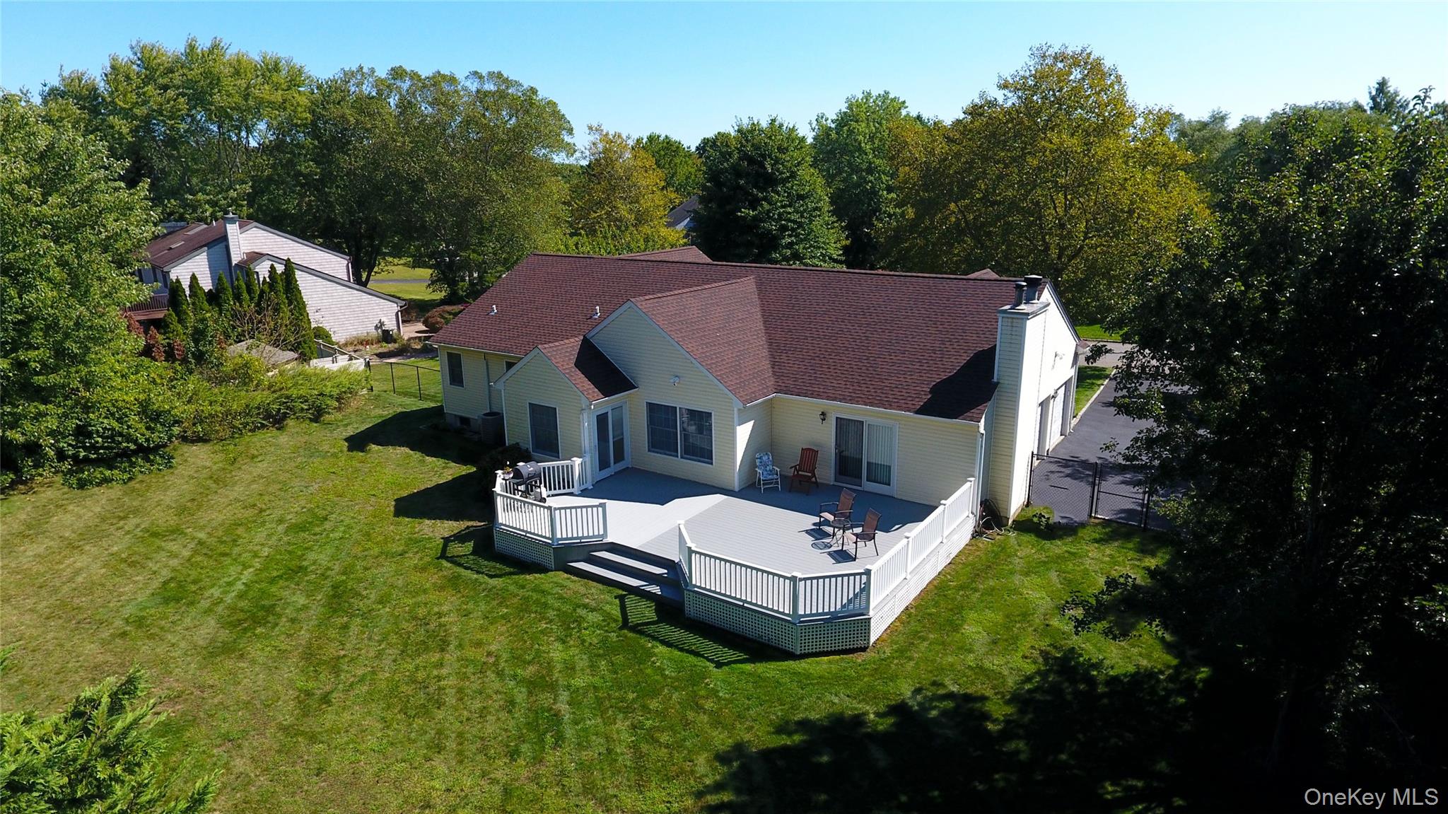 78 Southfield Road, Baiting Hollow, NY 11933