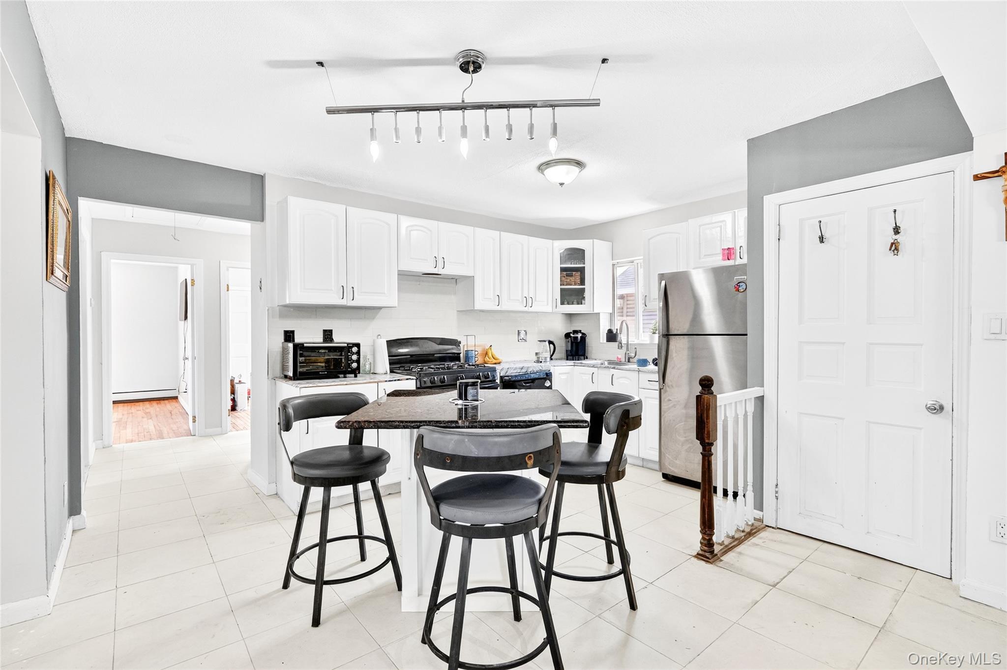 1514 Robertson Place, Bronx, NY 10465