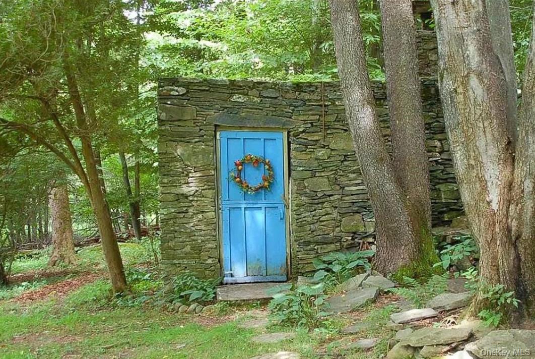 16 Illing Drive, Woodbourne, NY 12788