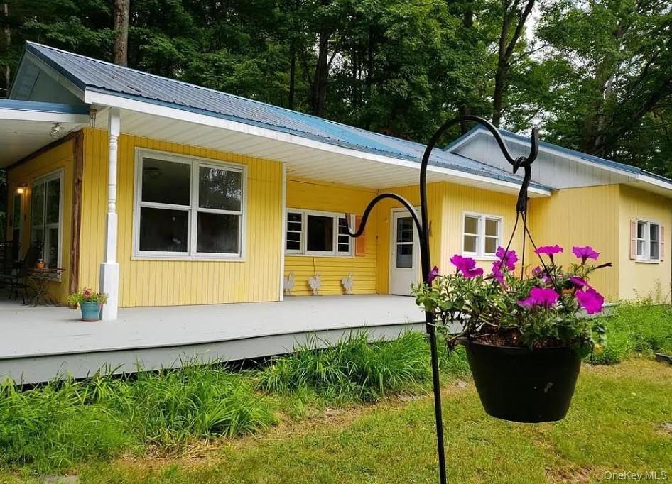 16 Illing Drive, Woodbourne, NY 12788