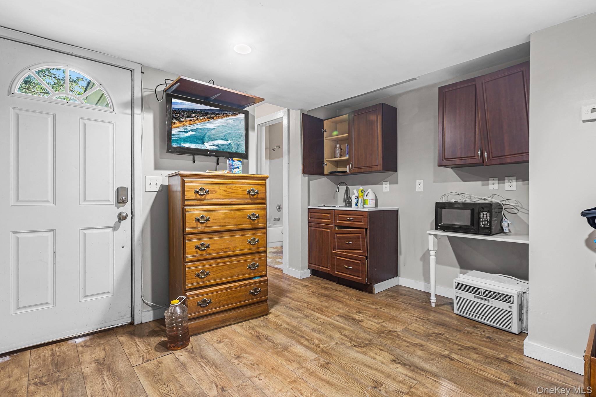 8 Fostoria Street, Highland Falls, NY 10928