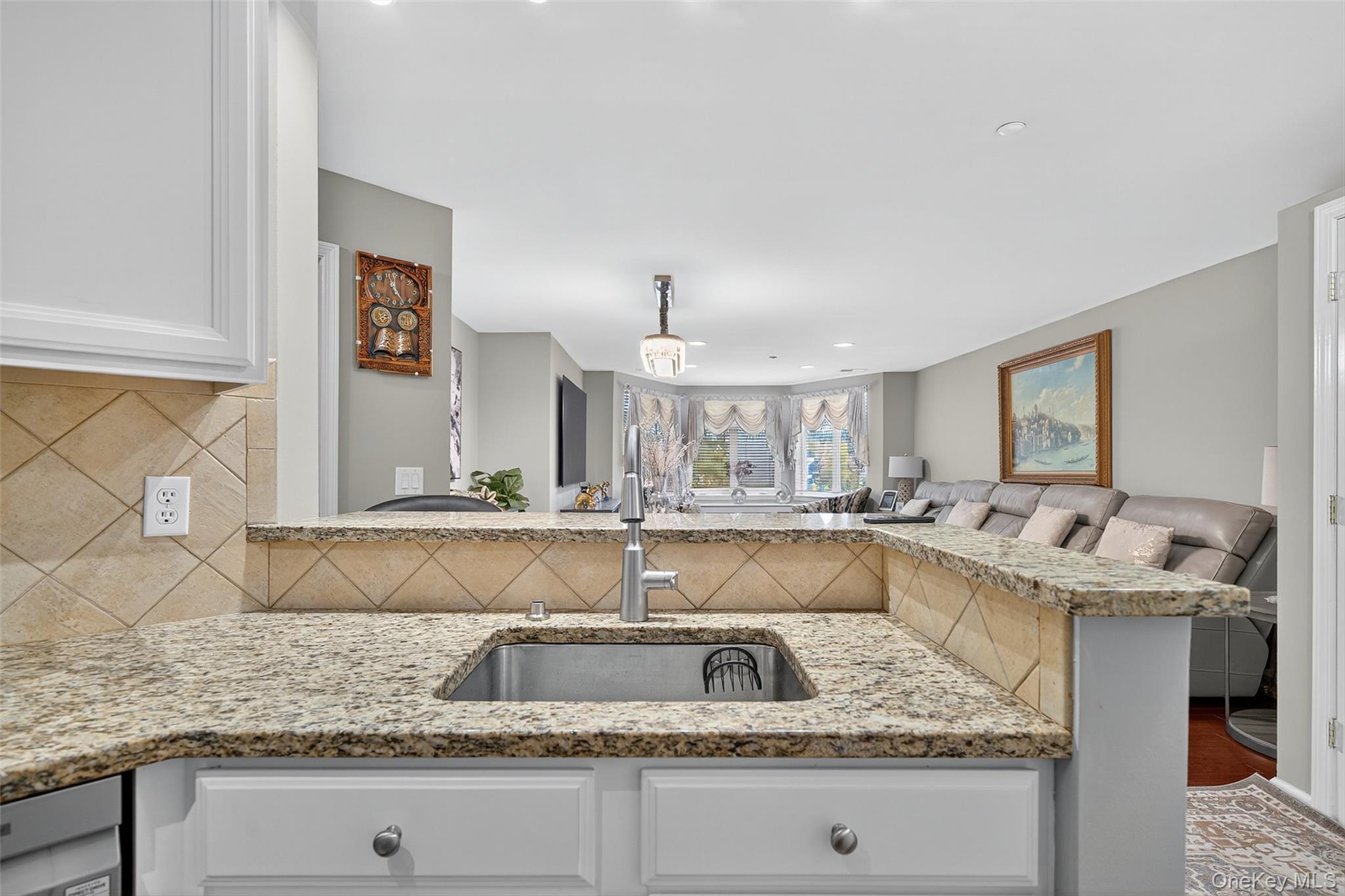 1207 Round Pointe Drive, Haverstraw, NY 10927