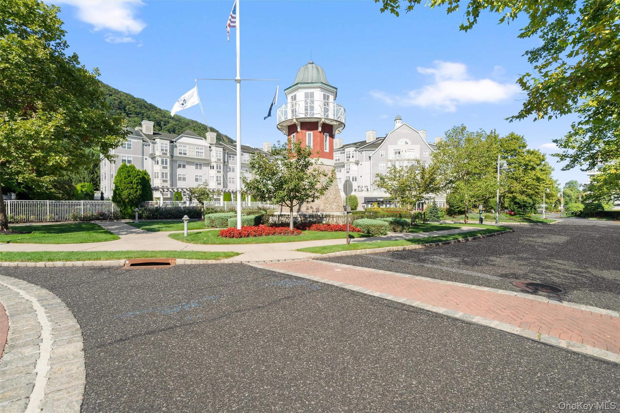 1207 Round Pointe Drive, Haverstraw, NY 10927