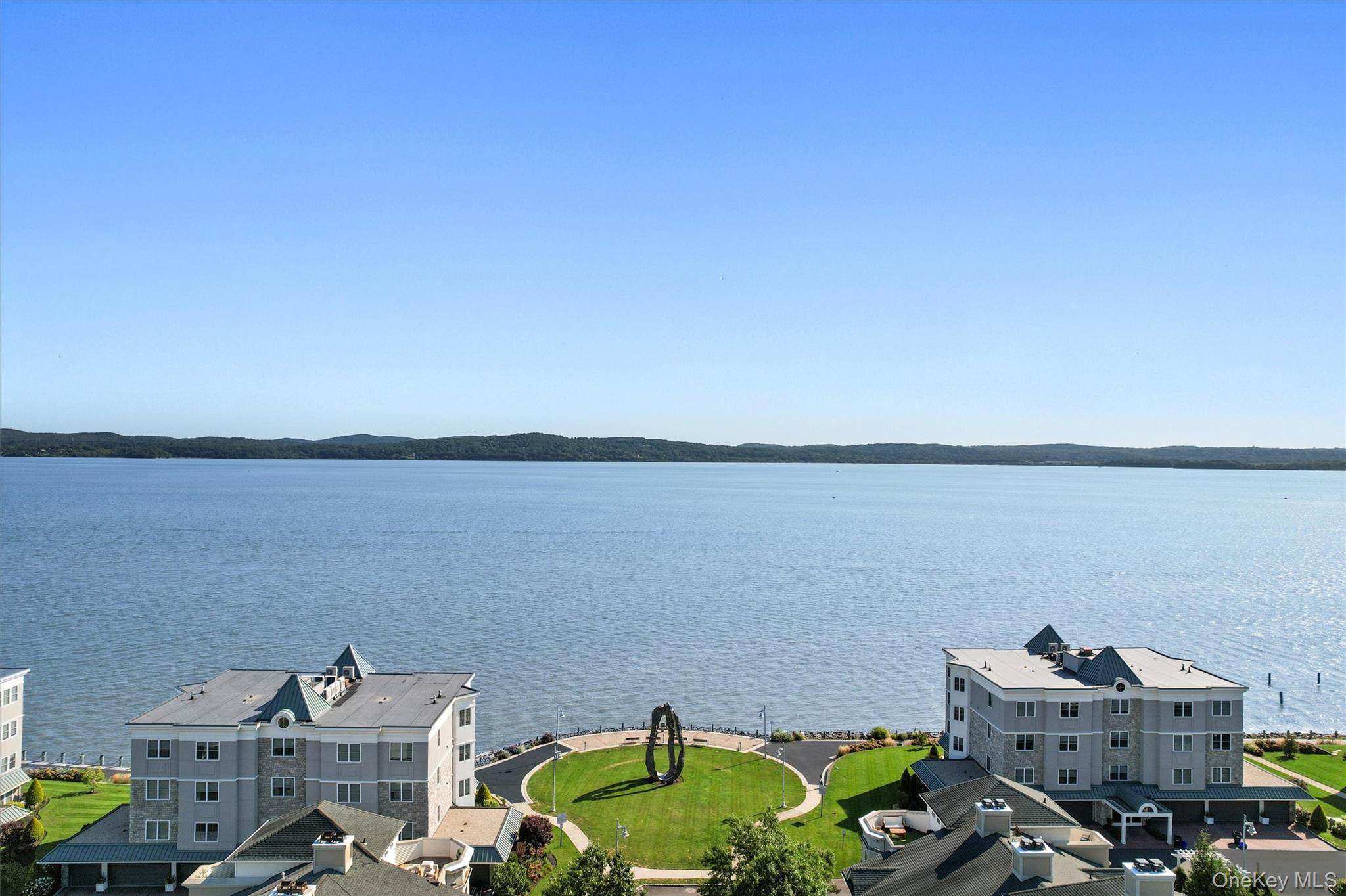 1207 Round Pointe Drive, Haverstraw, NY 10927