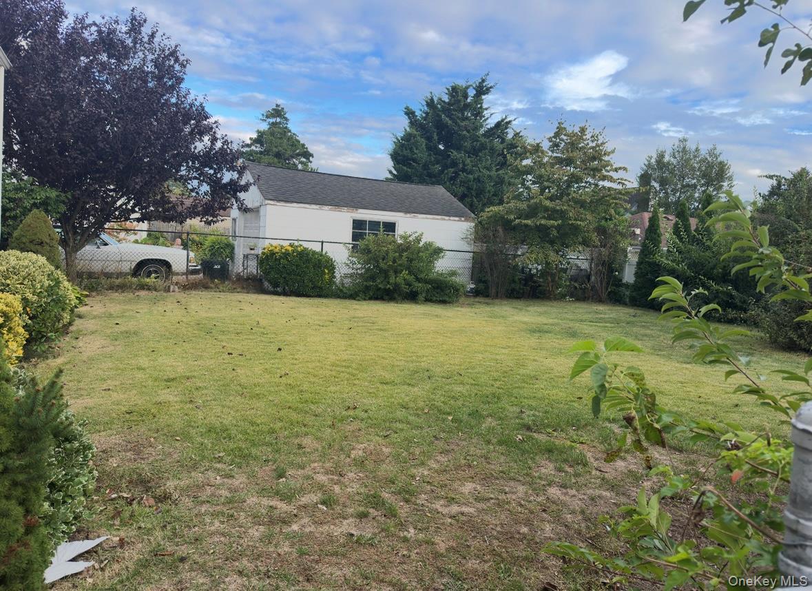 484 Chelsea Road, Oceanside, NY 11572