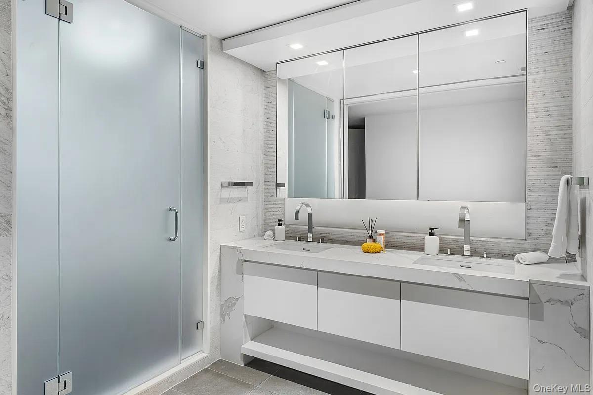 135 E 38th Street, New York (Manhattan), NY 10016