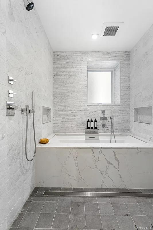 135 E 38th Street, New York (Manhattan), NY 10016