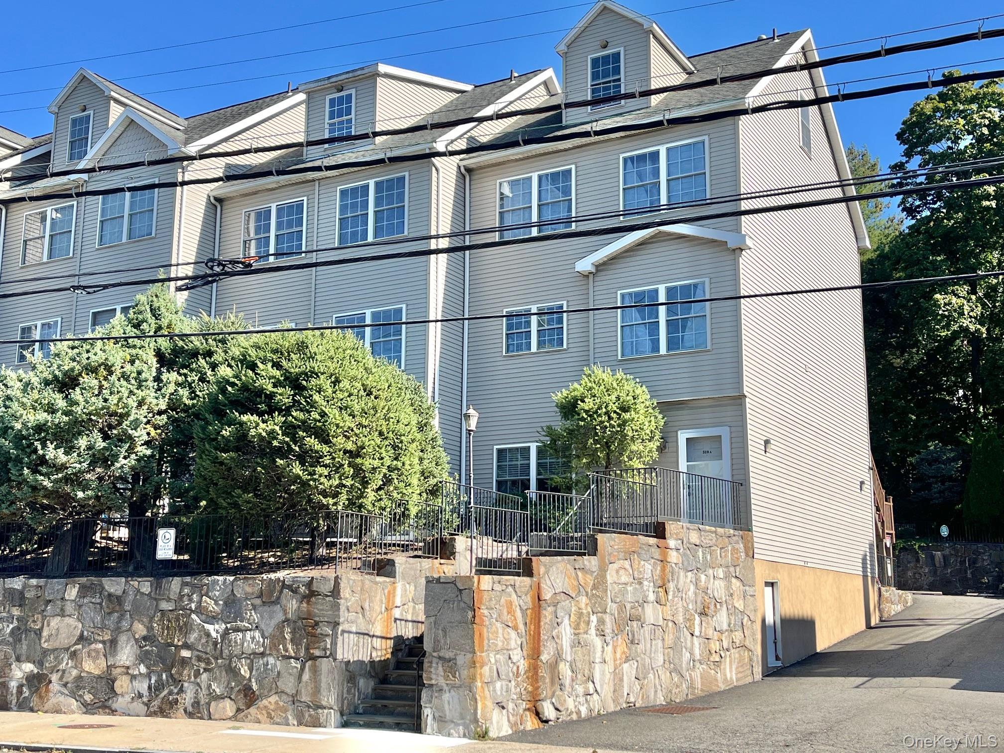 327 W Post Road # B, White Plains, NY 10606