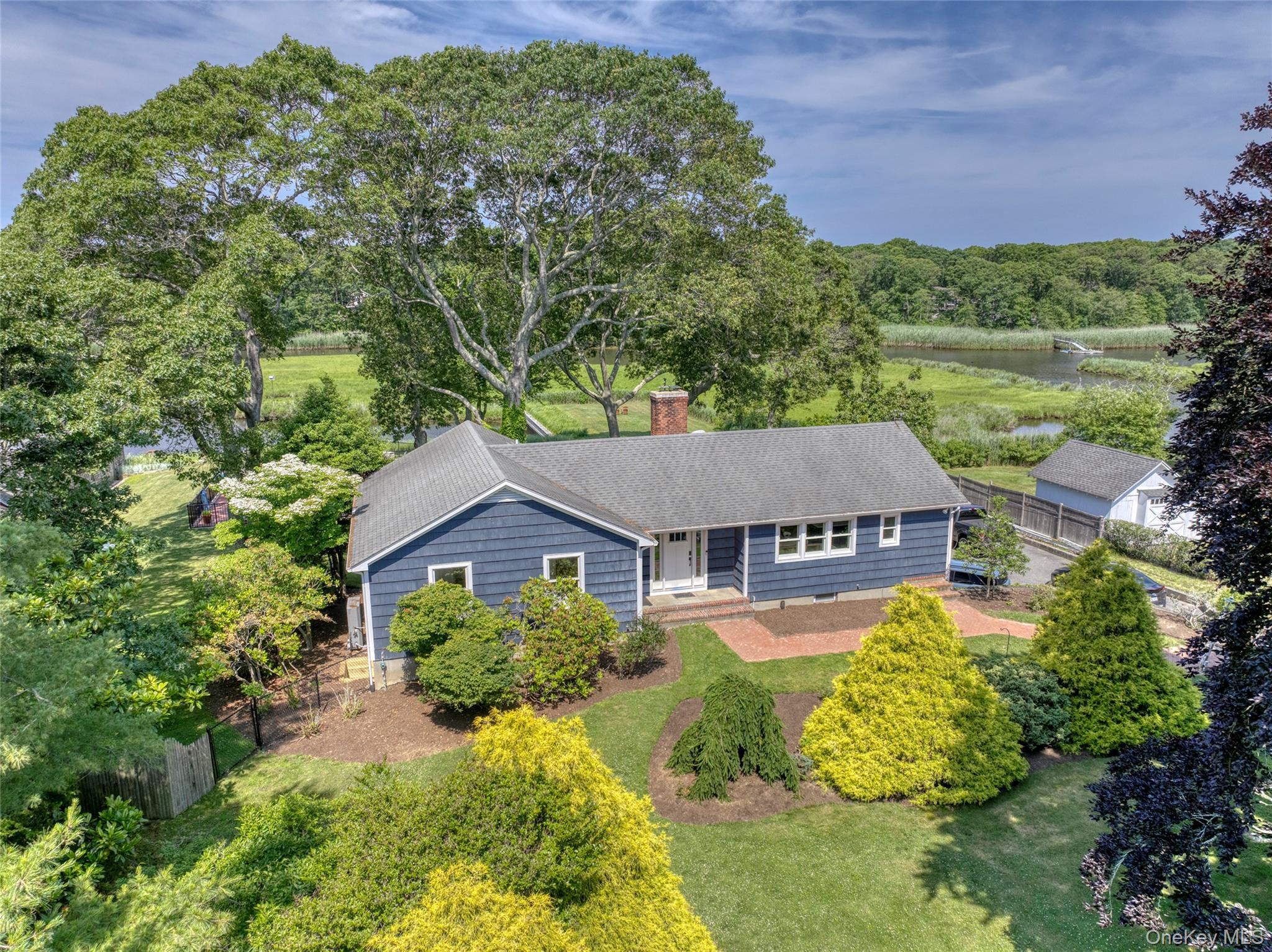 3 Bishop Avenue, Westhampton, NY 11977