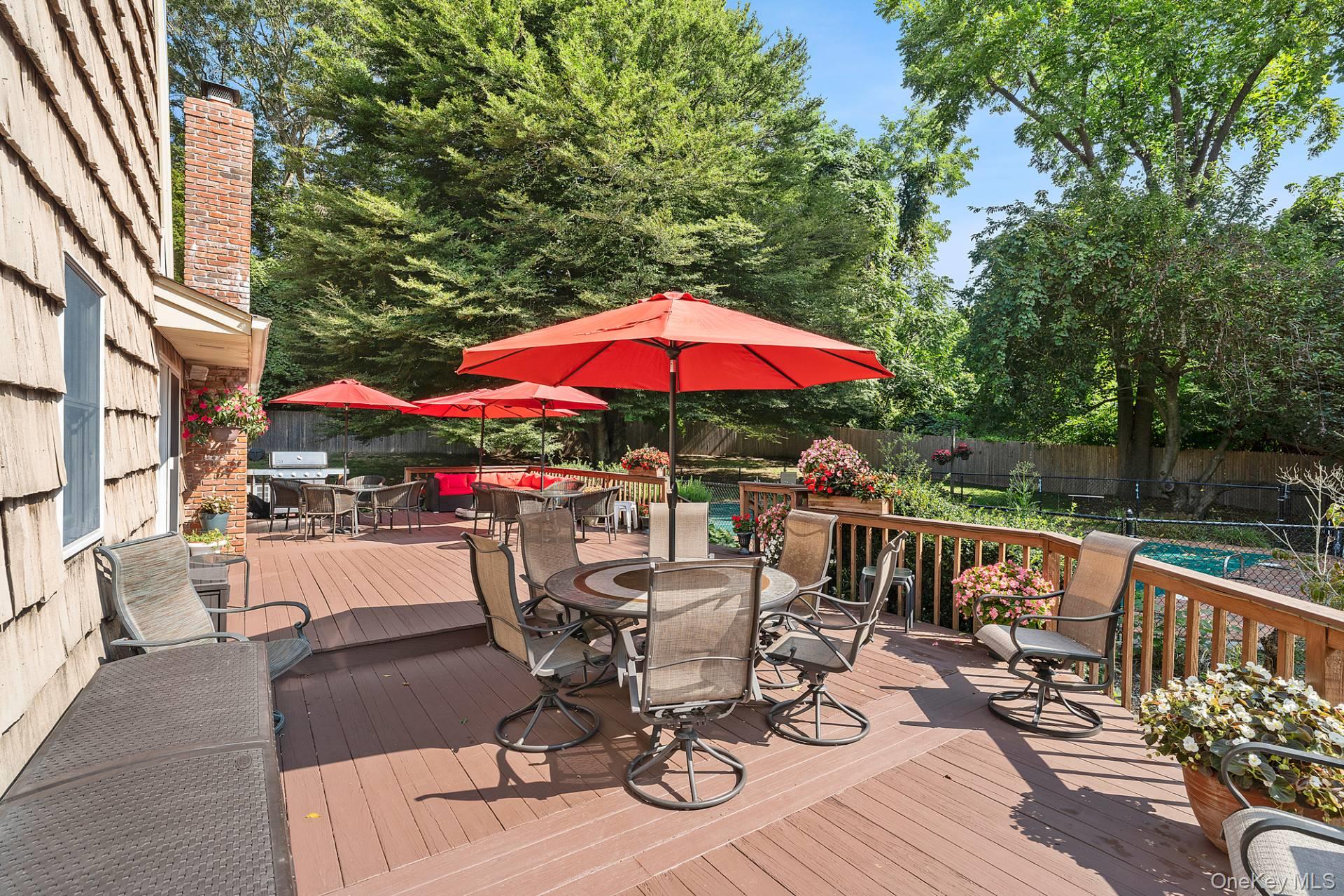 28 Plain View Drive, Wading River, NY 11792