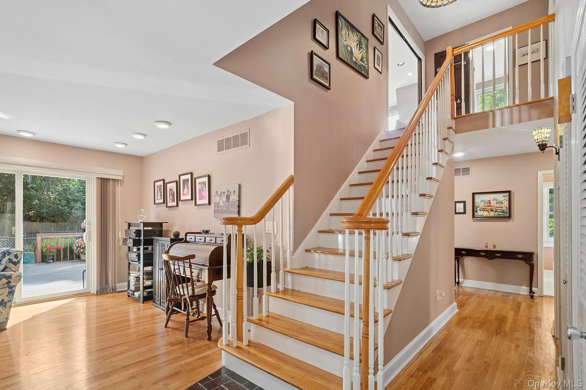 28 Plain View Drive, Wading River, NY 11792