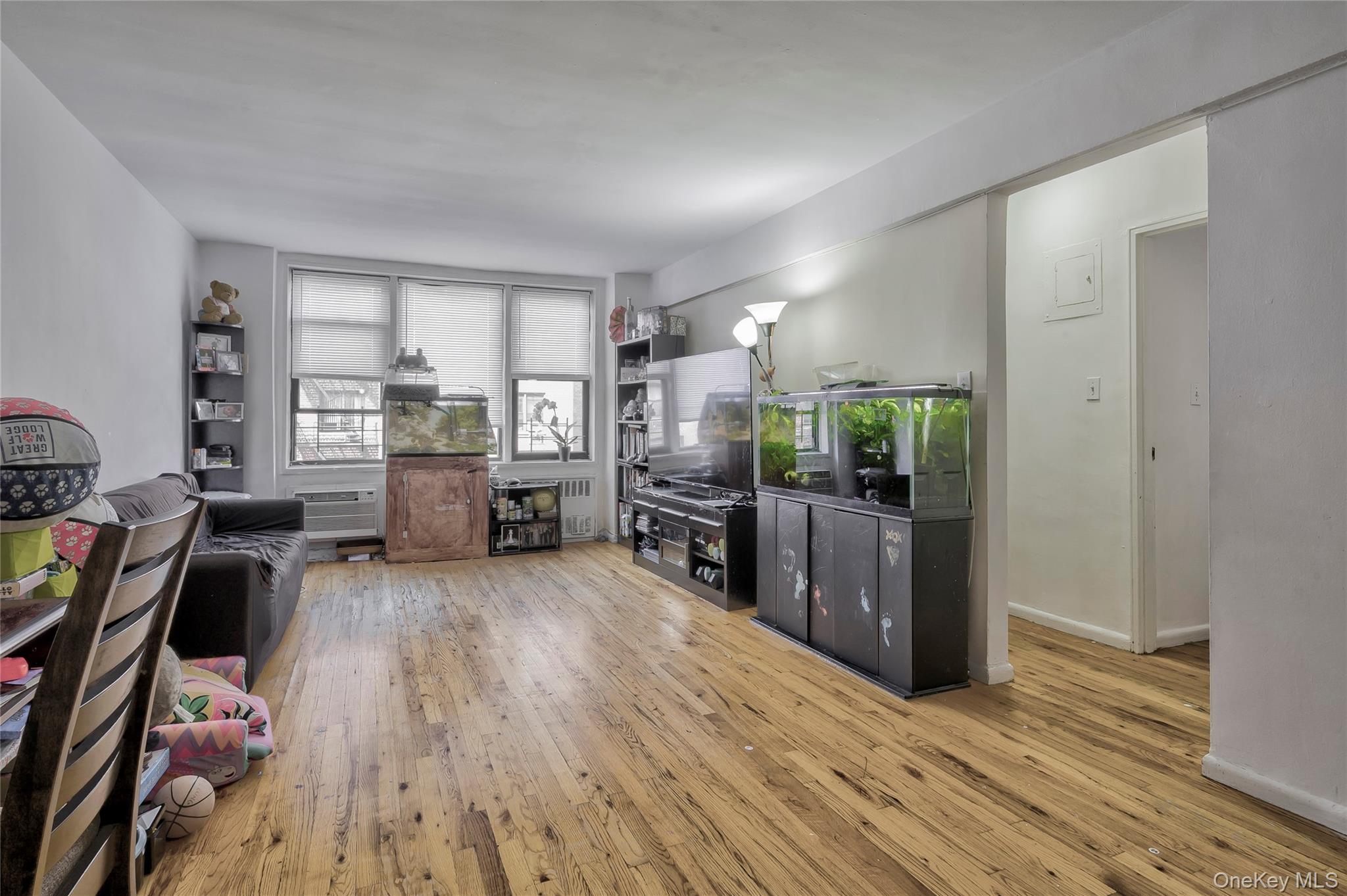 83-30 Vietor Avenue # 417, East Elmhurst, NY 11373