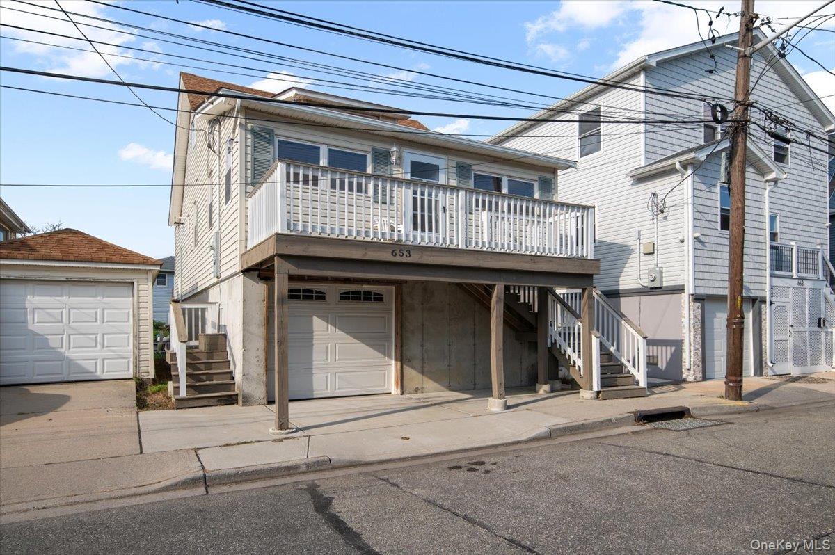 653 Arthur Street, Baldwin, NY 11510