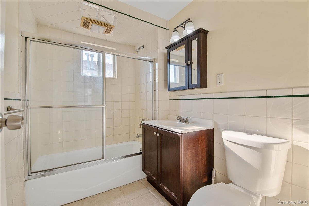 653 Arthur Street, Baldwin, NY 11510