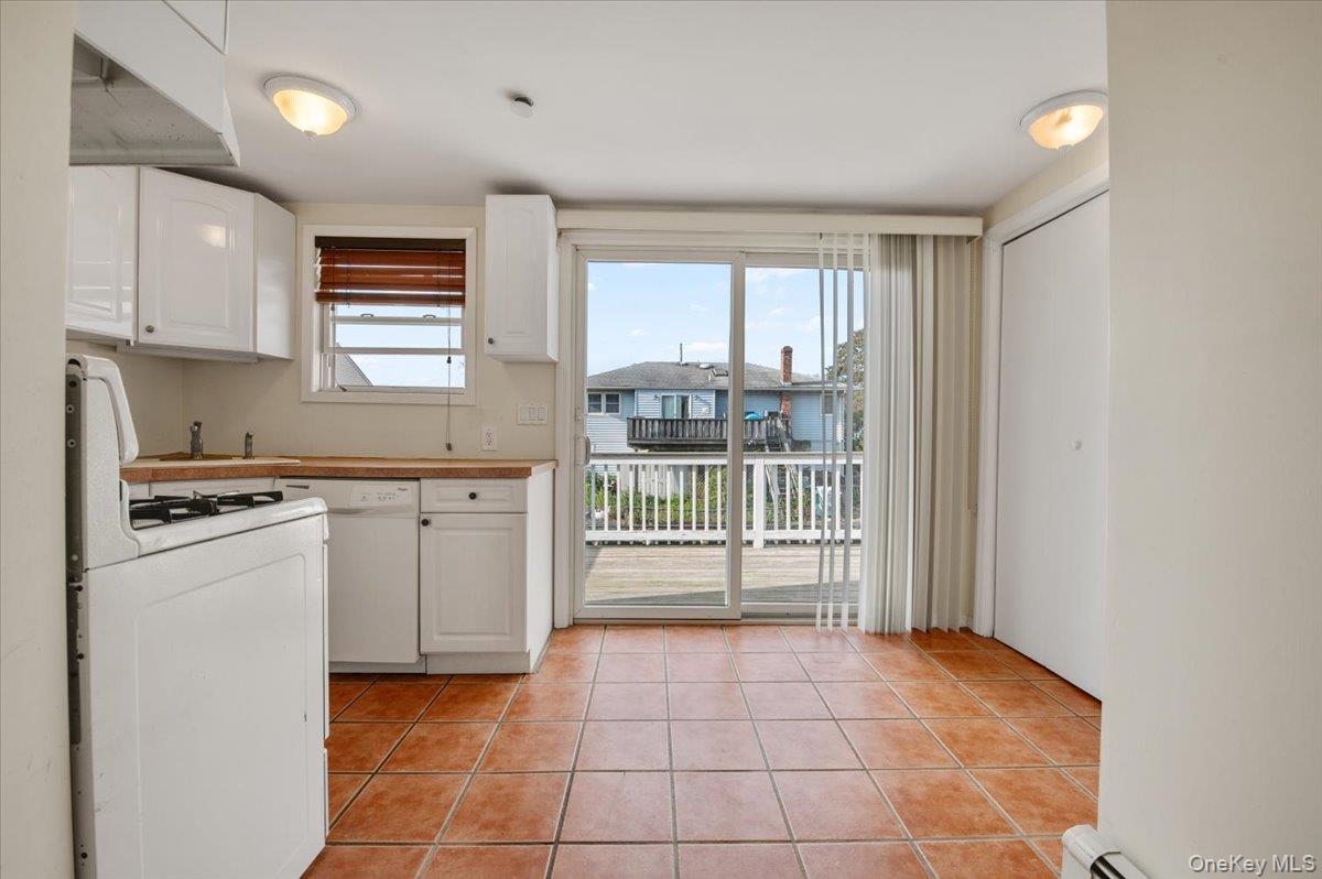 653 Arthur Street, Baldwin, NY 11510