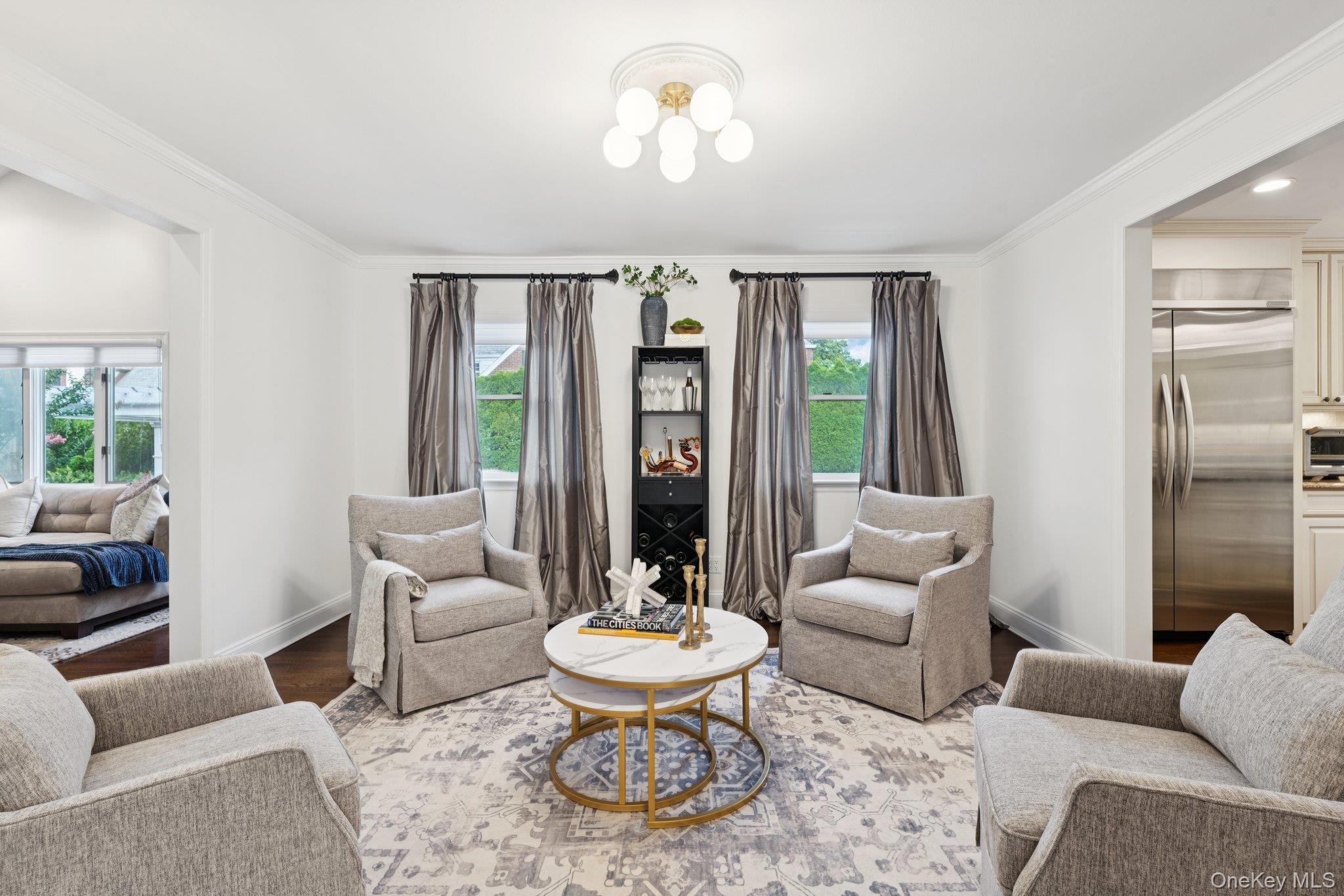 85 Kilburn Road, Garden City, NY 11530