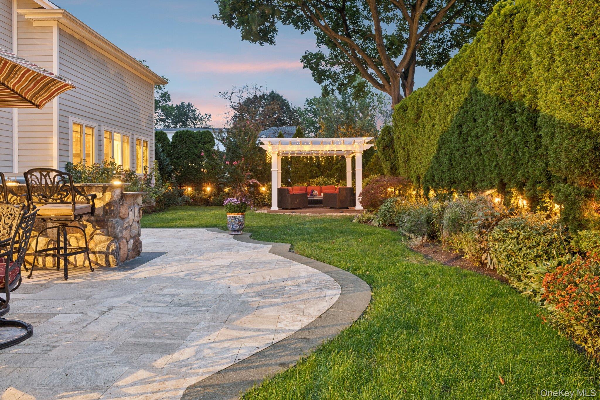 85 Kilburn Road, Garden City, NY 11530