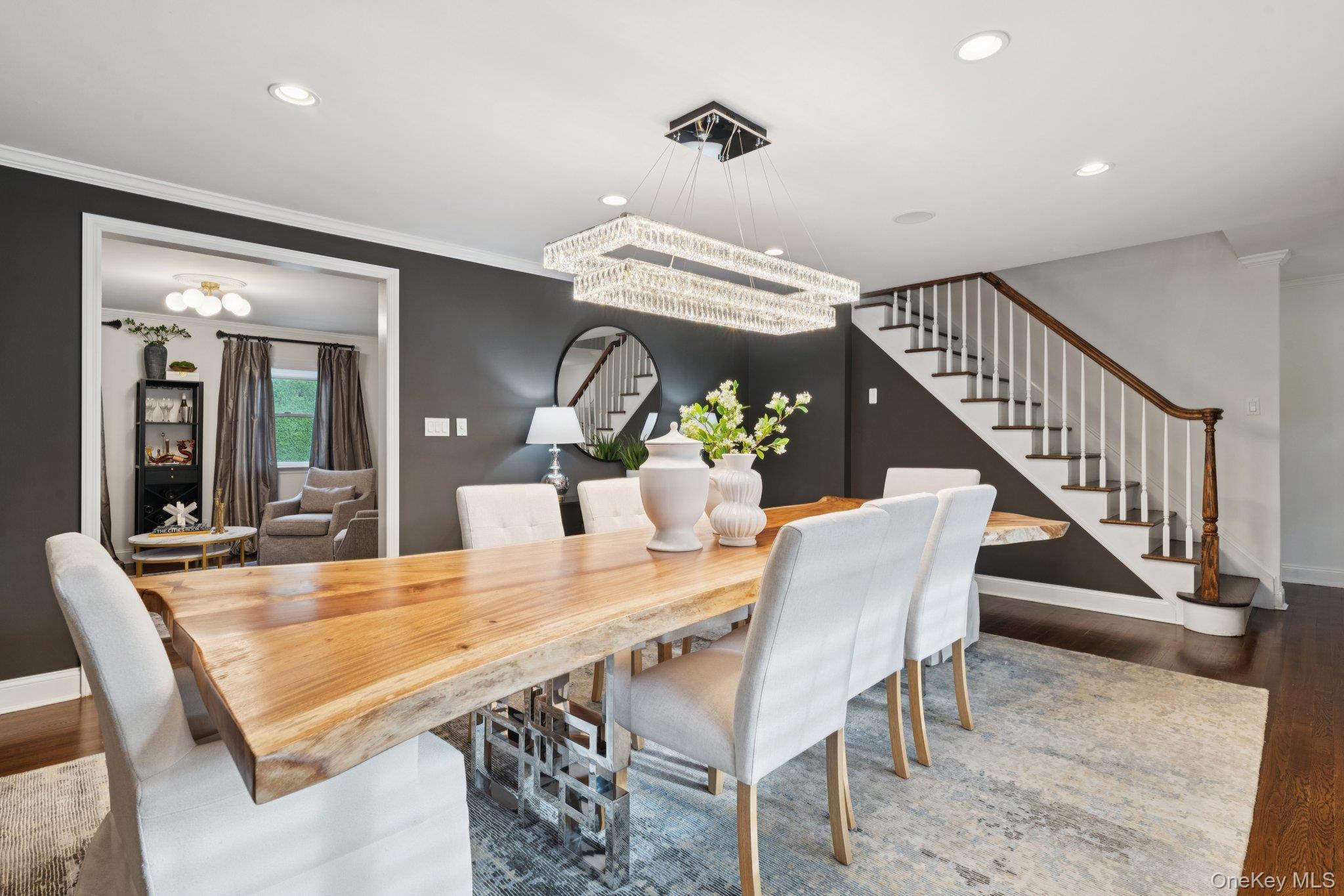 85 Kilburn Road, Garden City, NY 11530