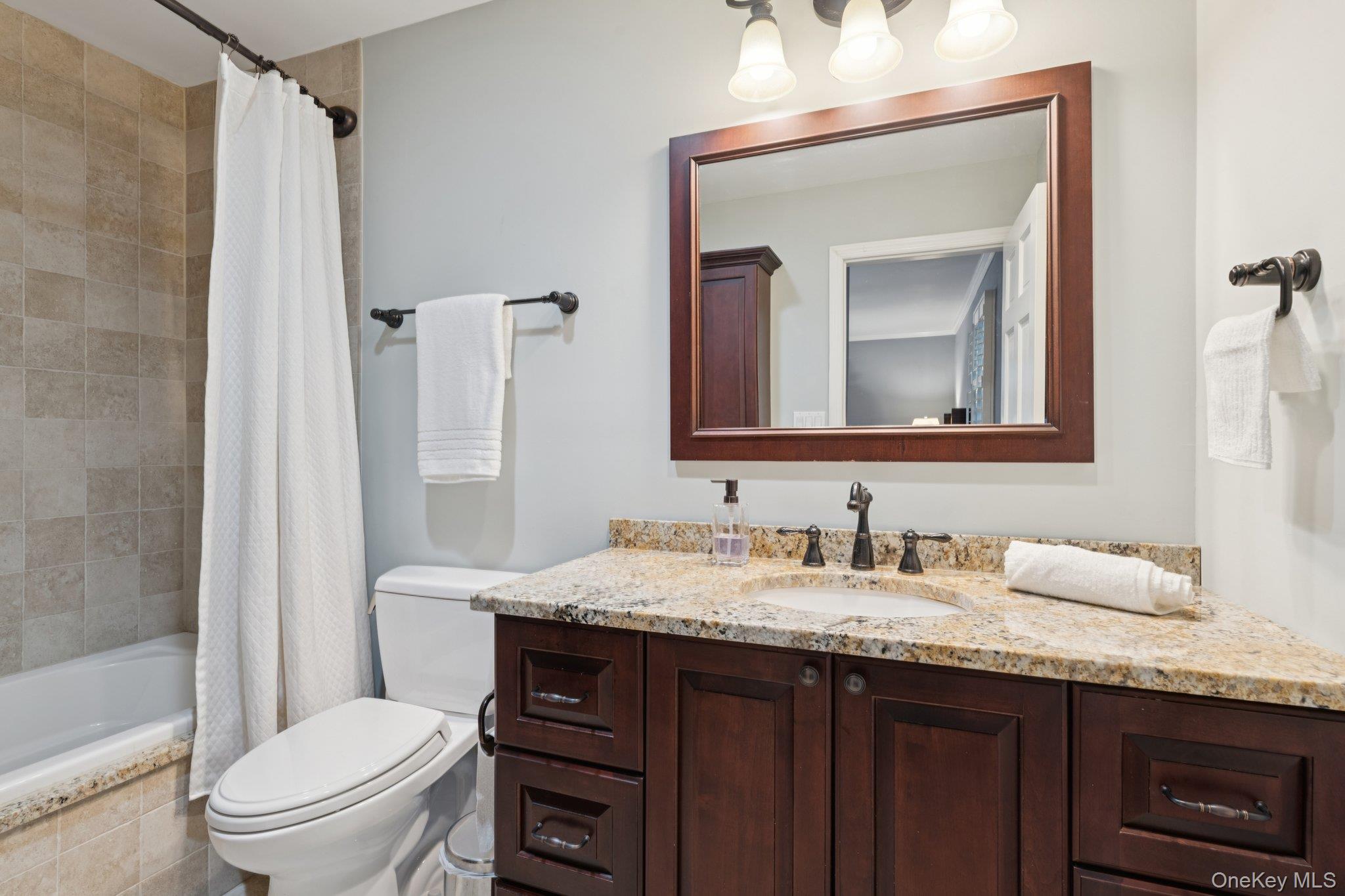 85 Kilburn Road, Garden City, NY 11530