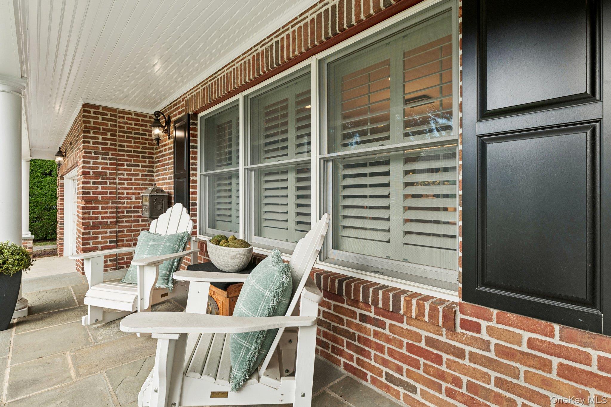 85 Kilburn Road, Garden City, NY 11530