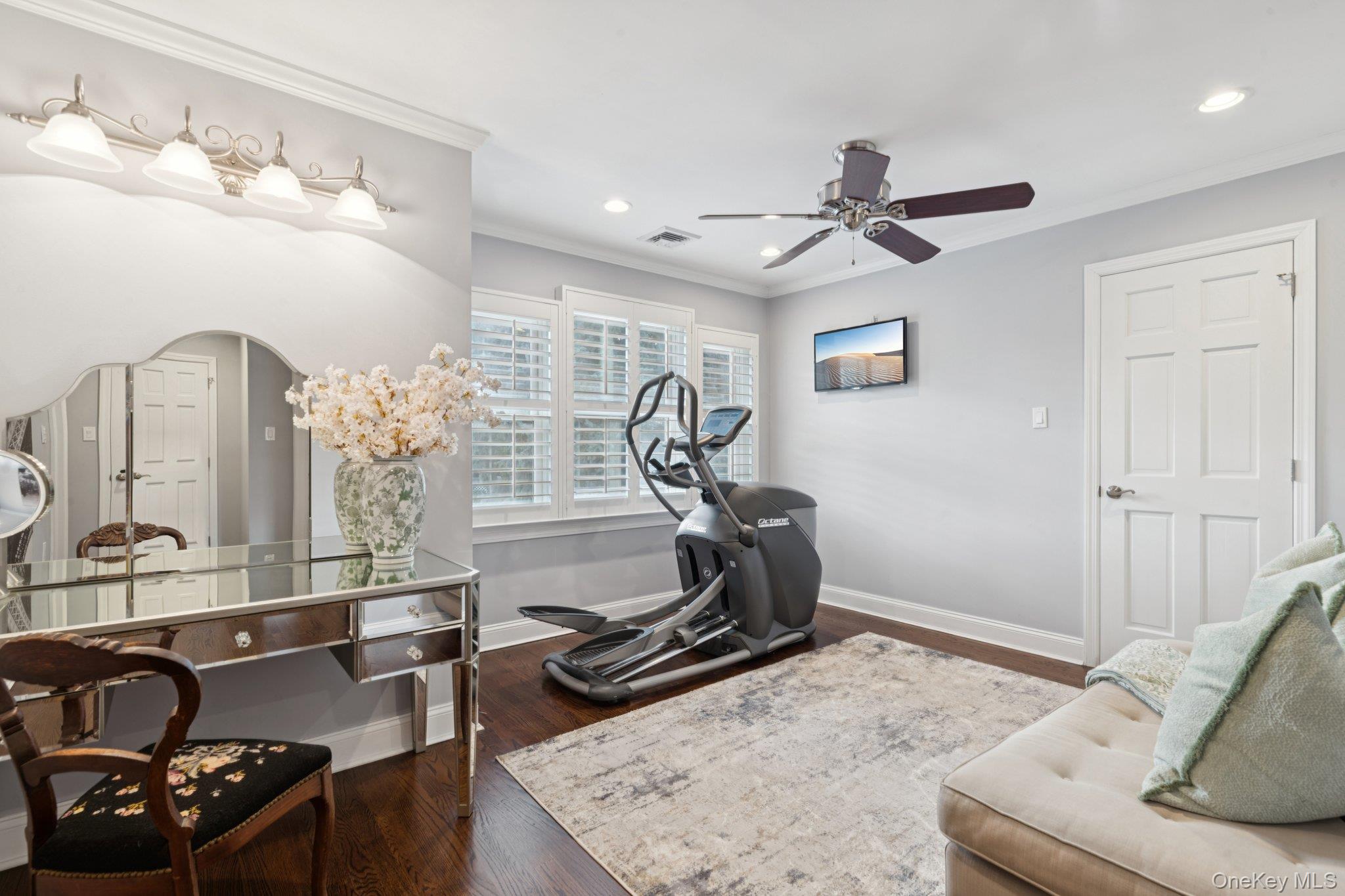 85 Kilburn Road, Garden City, NY 11530