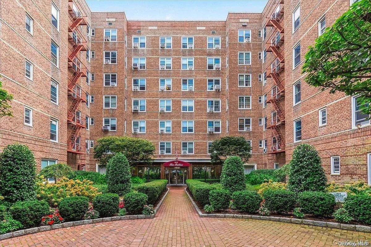 64-11 99th Street # 606, Rego Park, NY 11374