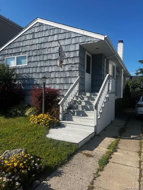 52 Kent Road, Island Park, NY 11558