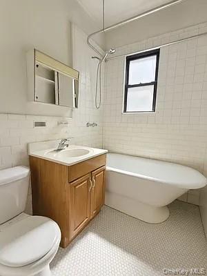 23-17 Steinway Street, Astoria, NY 11105