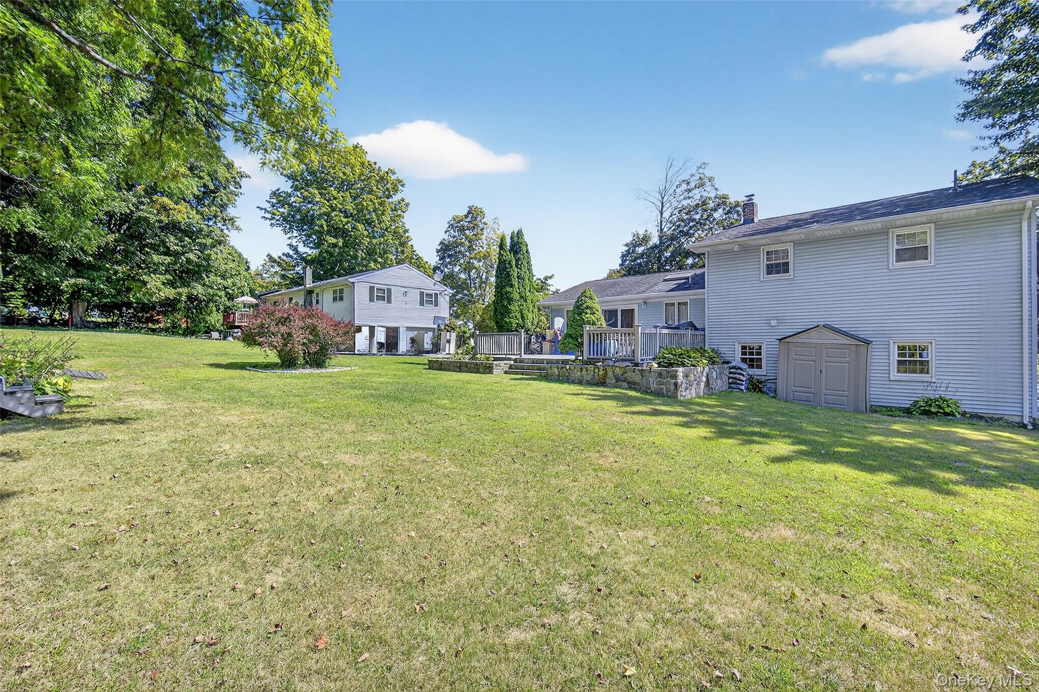 24 Fairview Road, Mahopac, NY 10541