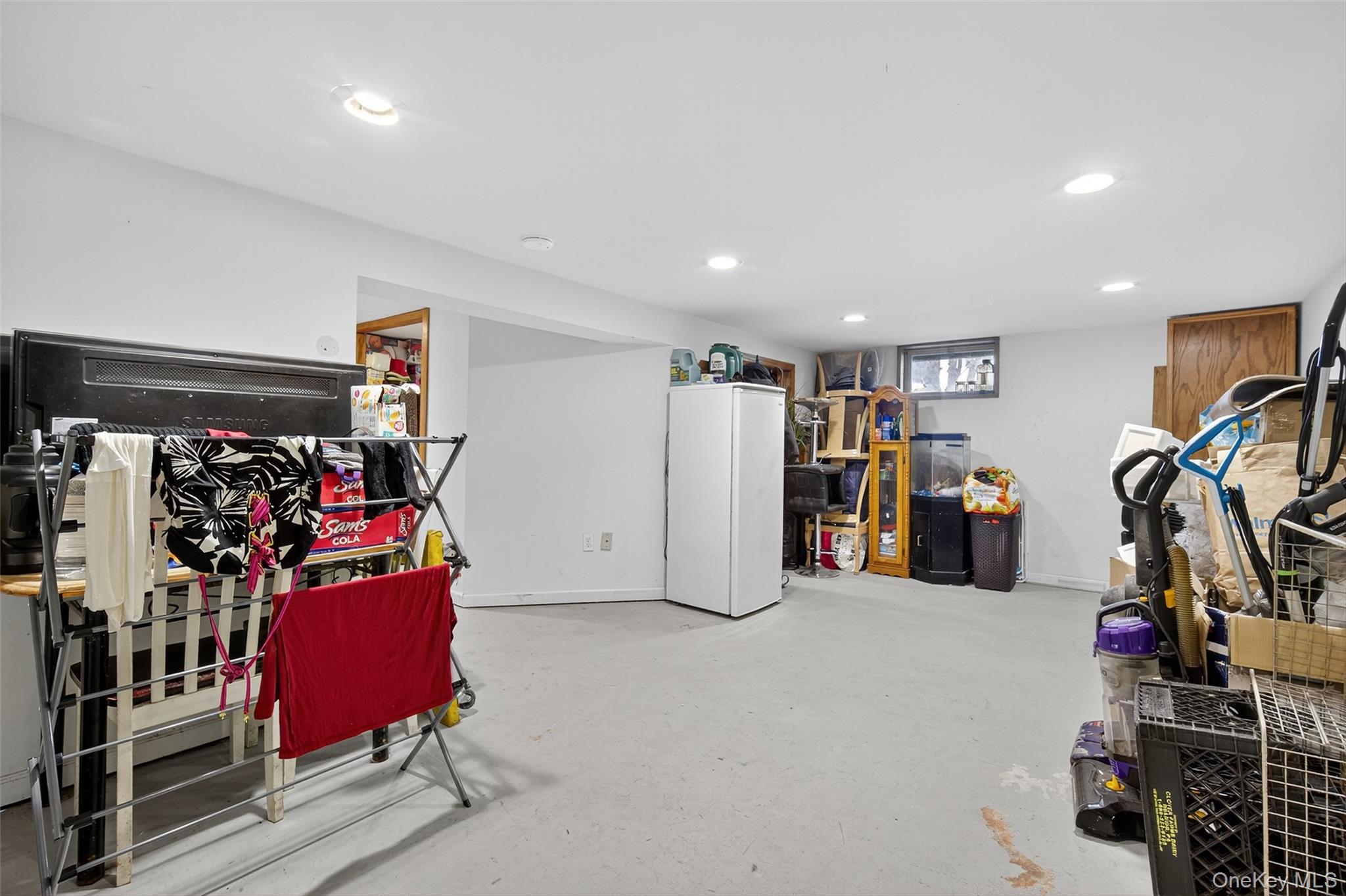 24 Fairview Road, Mahopac, NY 10541