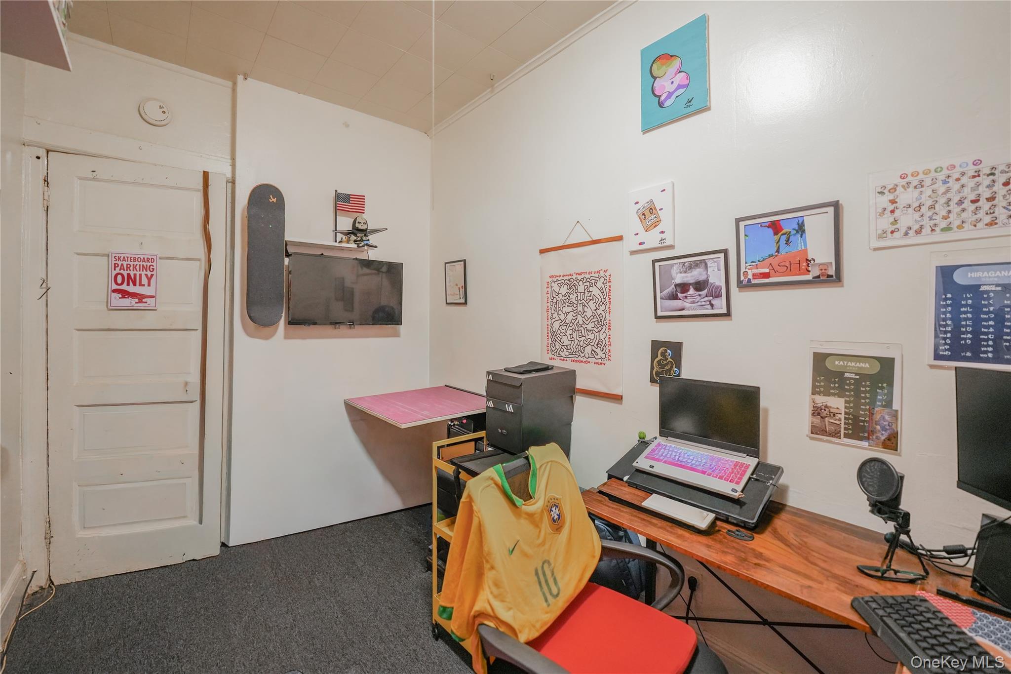 2042 Gates Avenue, Ridgewood, NY 11385