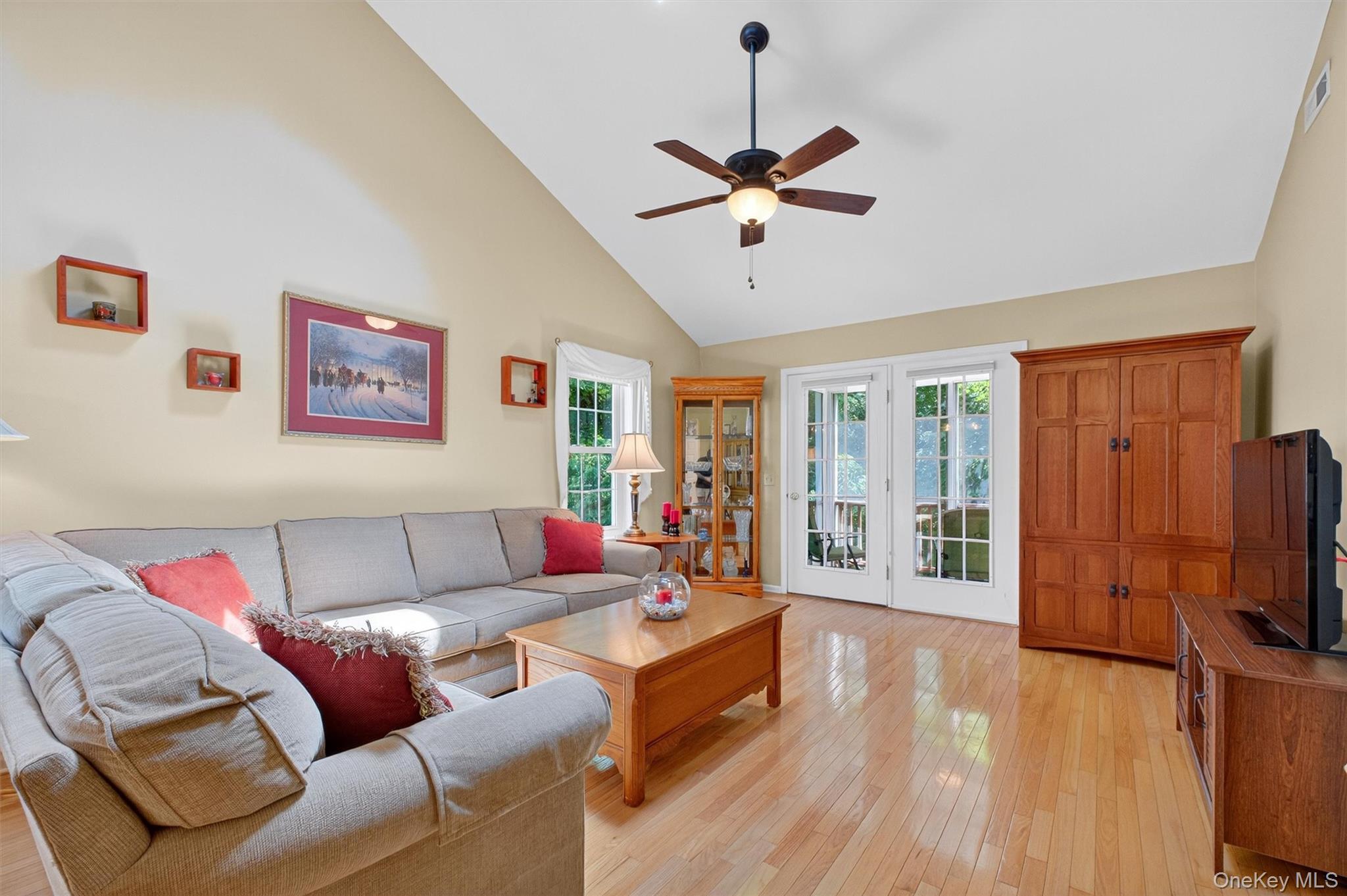 36 Tall Tree Lane, Poughkeepsie, NY 12601